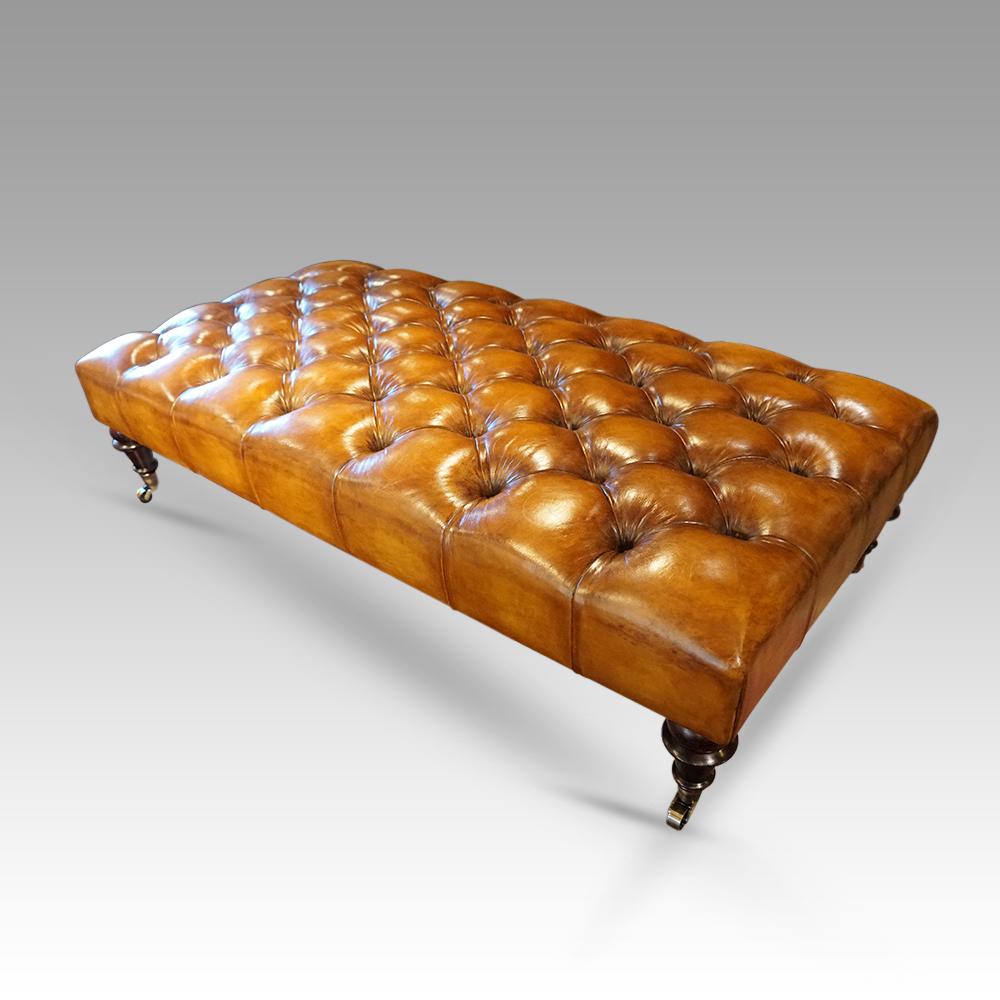 Leather Large Chesterfield buttoned leather stool For Sale