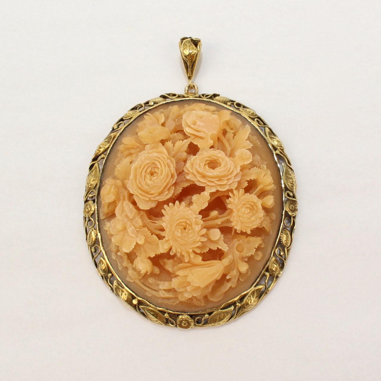 Große chinesische 14 Karat Gold und Horn geschnitzt Floral Relief Anhänger 7