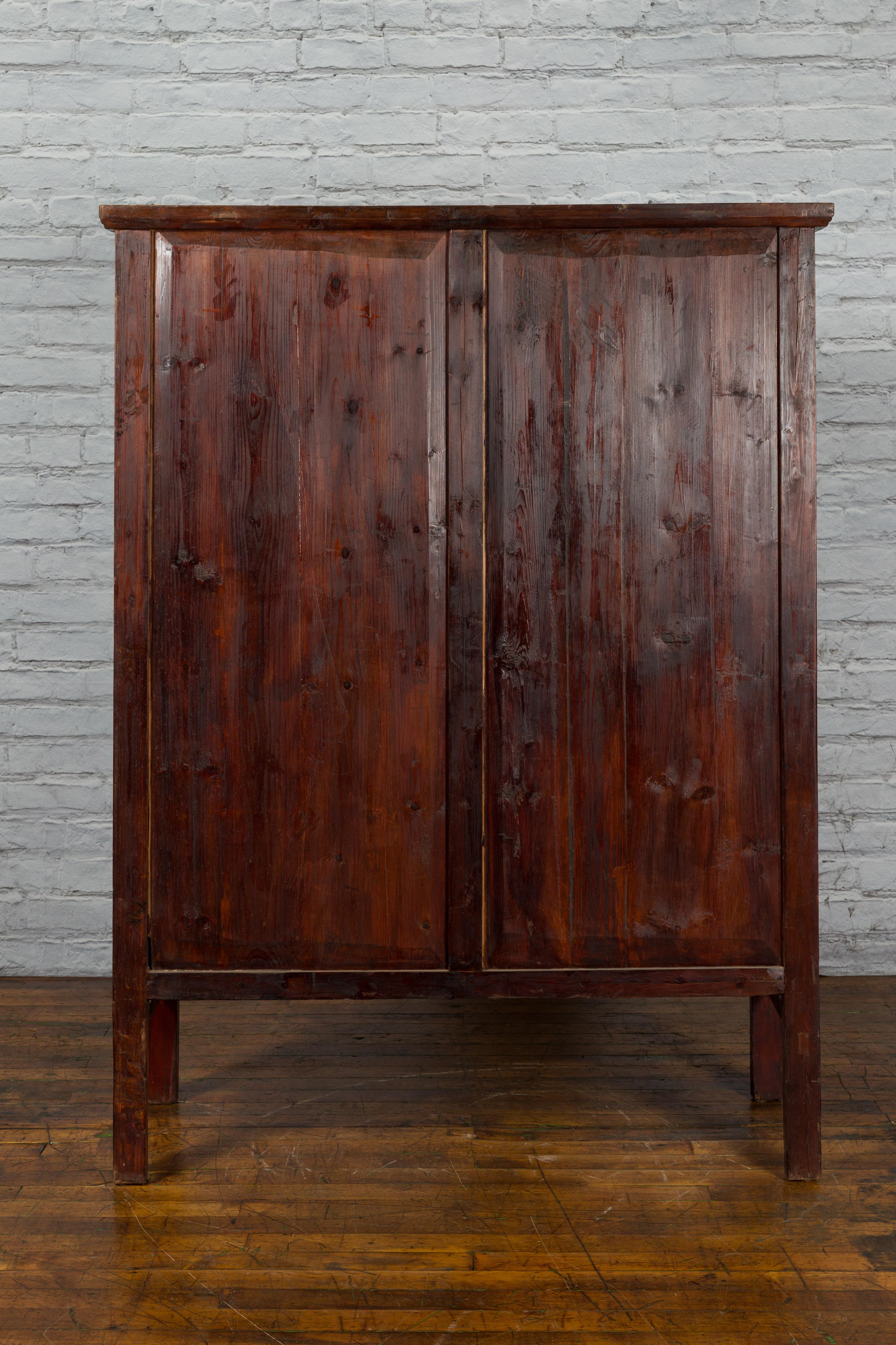 Large Chinese 19th Century Qing Dynasty Tapering Cabinet with Accordion Doors For Sale 5