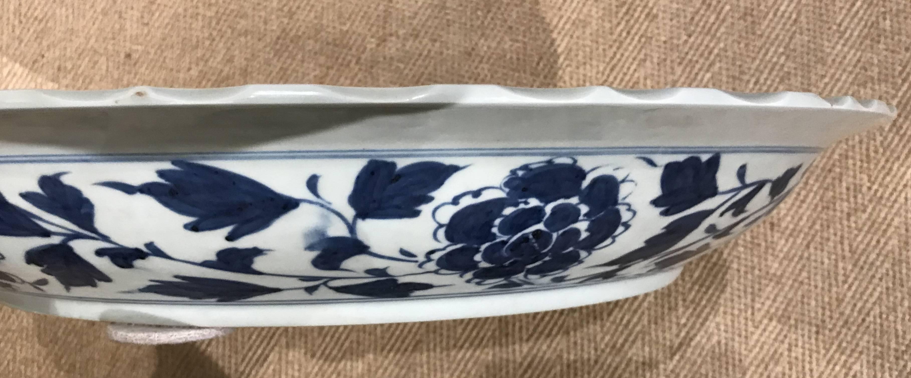 Large Chinese Blue and White Porcelain Charger with Xuande Mark In Excellent Condition In Milford, NH