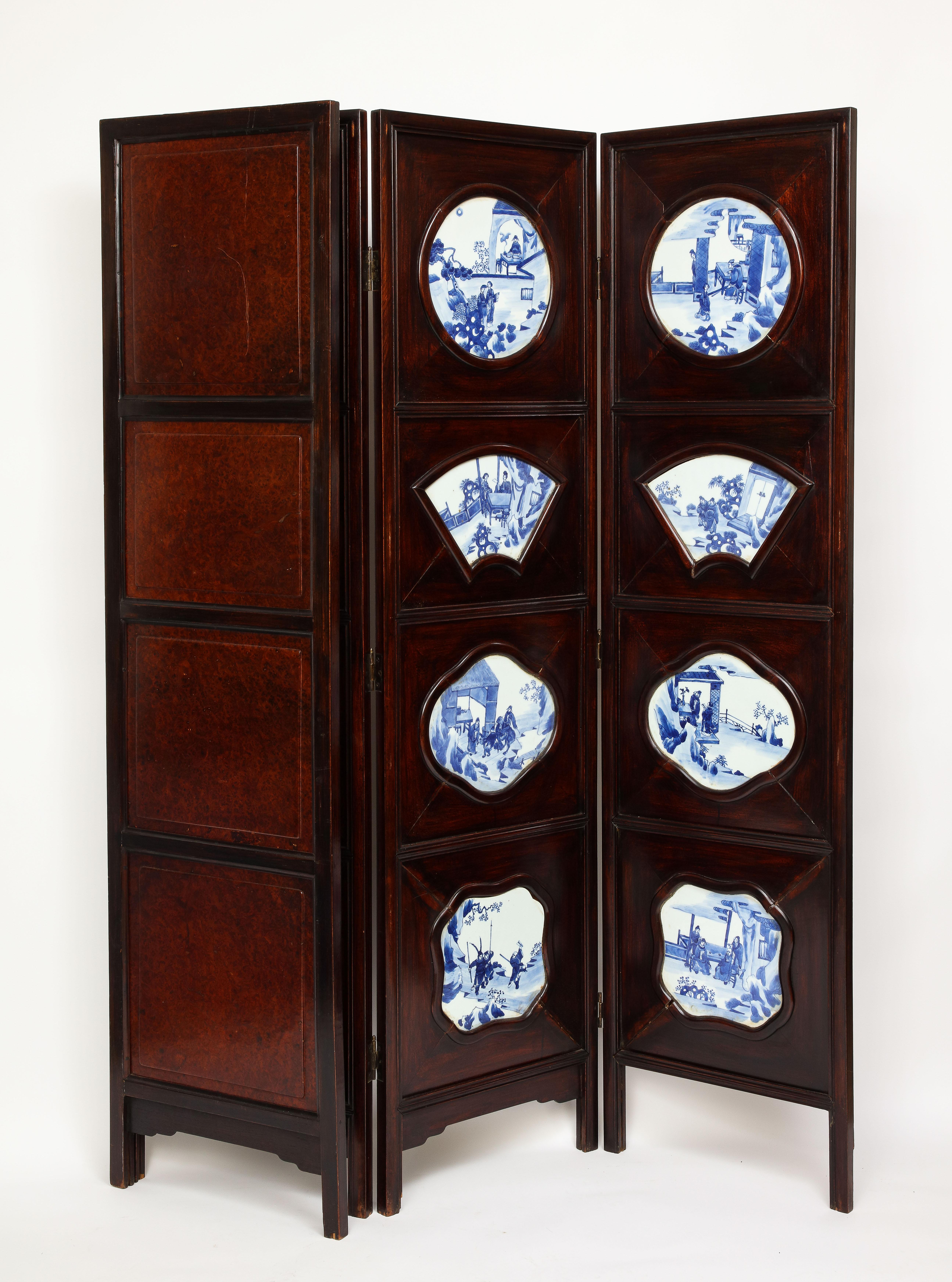 Large Chinese 4-Fold Hardwood Screen inset with Blue & White Porcelain Plaques In Good Condition For Sale In New York, NY