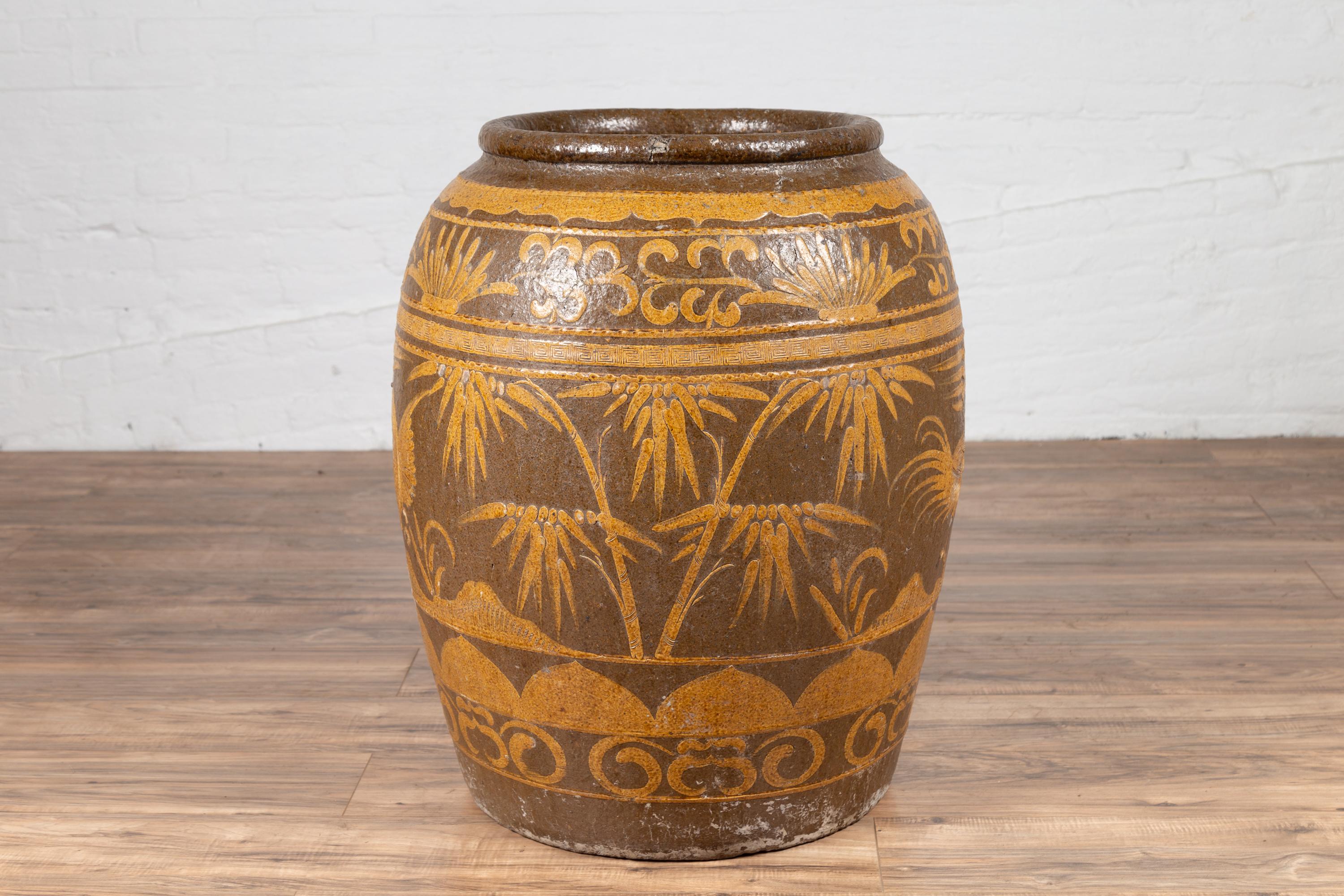 Large Chinese Antique Jar with Mustard Glaze, Bird and Floral Motifs, circa 1900 For Sale 1