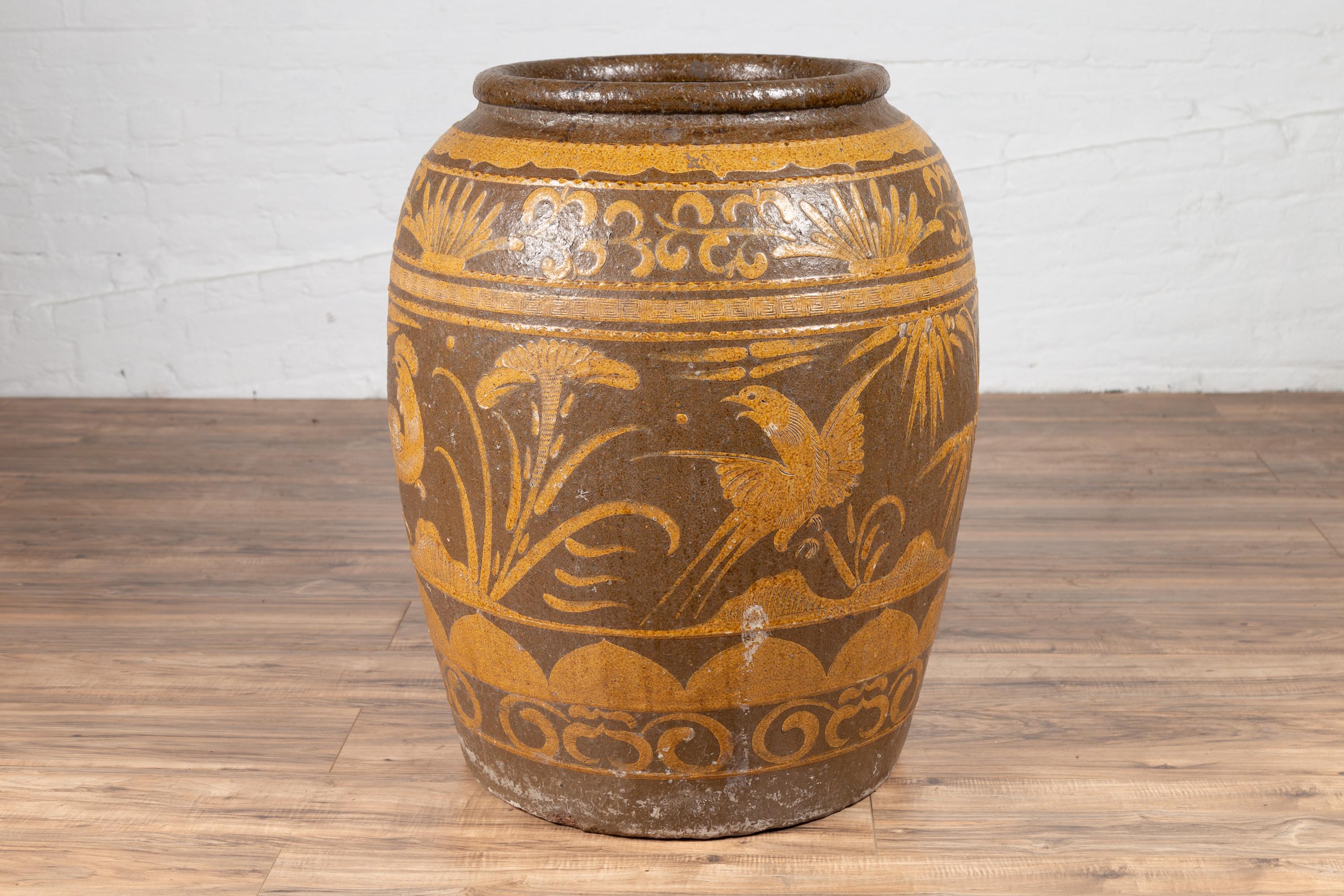 Large Chinese Antique Jar with Mustard Glaze, Bird and Floral Motifs, circa 1900 For Sale 3