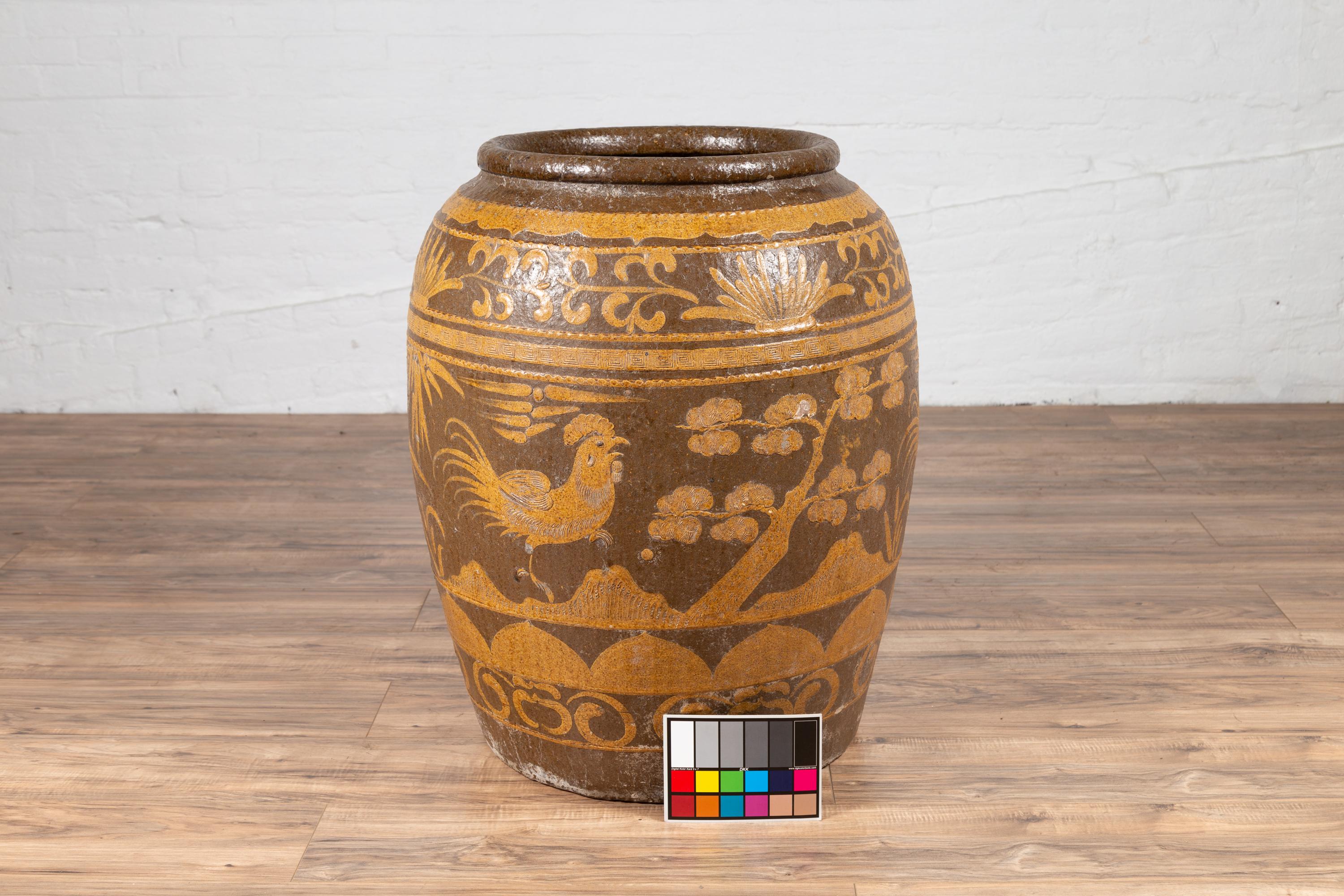 Large Chinese Antique Jar with Mustard Glaze, Bird and Floral Motifs, circa 1900 For Sale 5