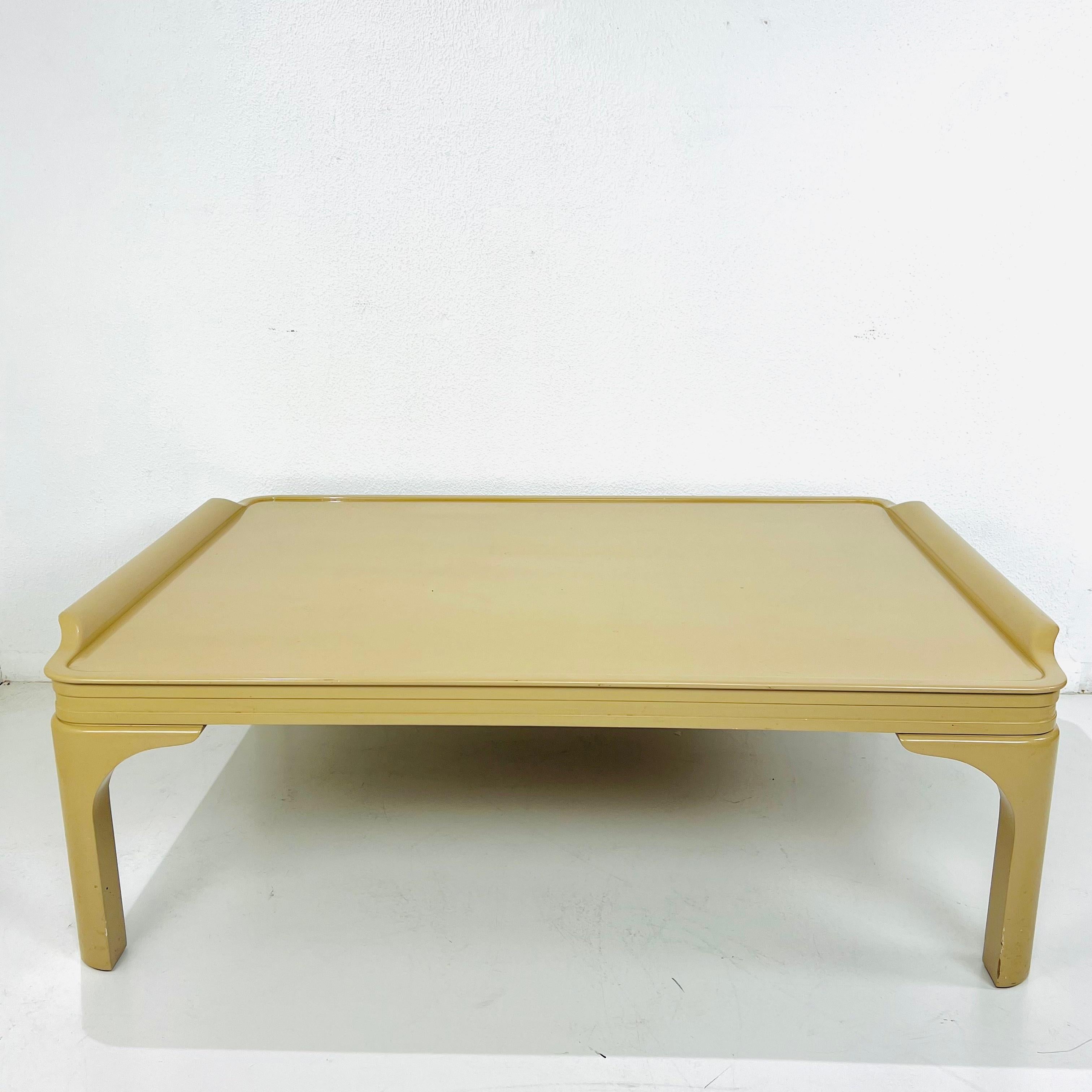 Chinoiseries Grande table basse chinoise Art Déco laquée en vente
