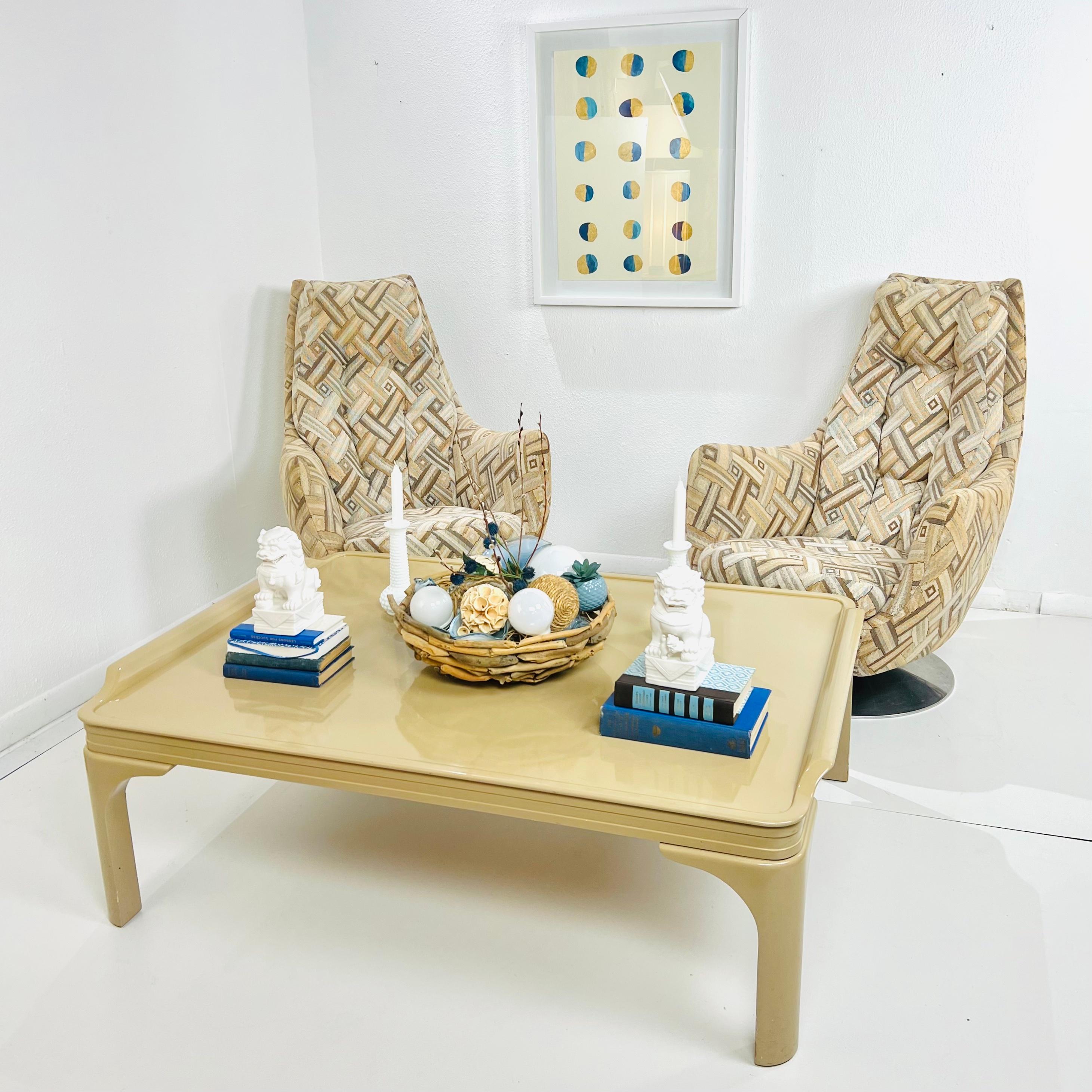 Grande table basse chinoise Art Déco laquée en vente 1