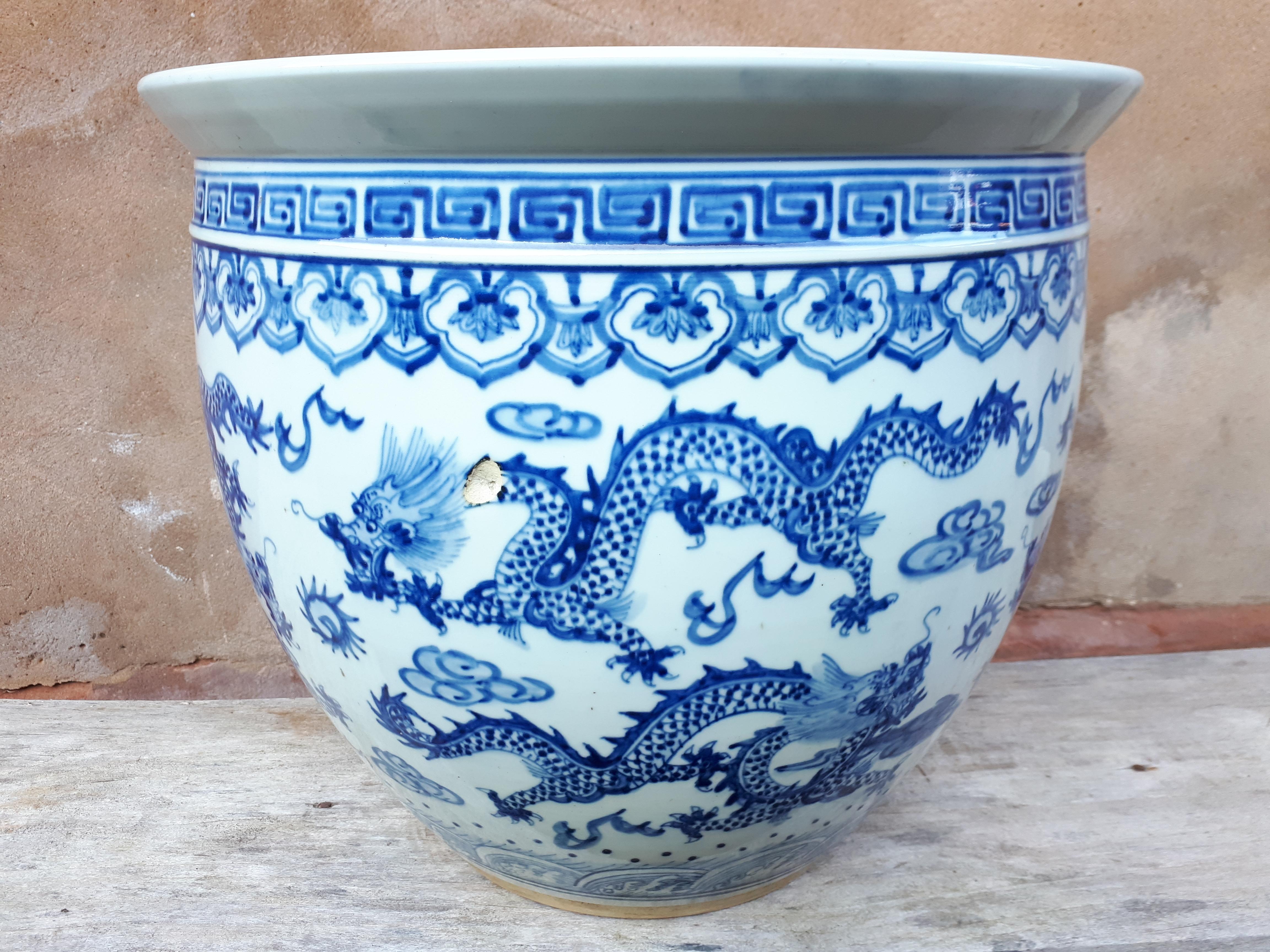 Porcelain Large Chinese Basin or Aquarium, China Mid-20th Century For Sale
