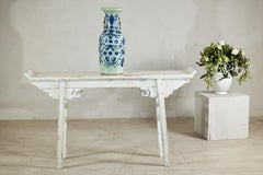 Large Chinese Blue and White Porcelain Vase with Hand-Painted Motifs