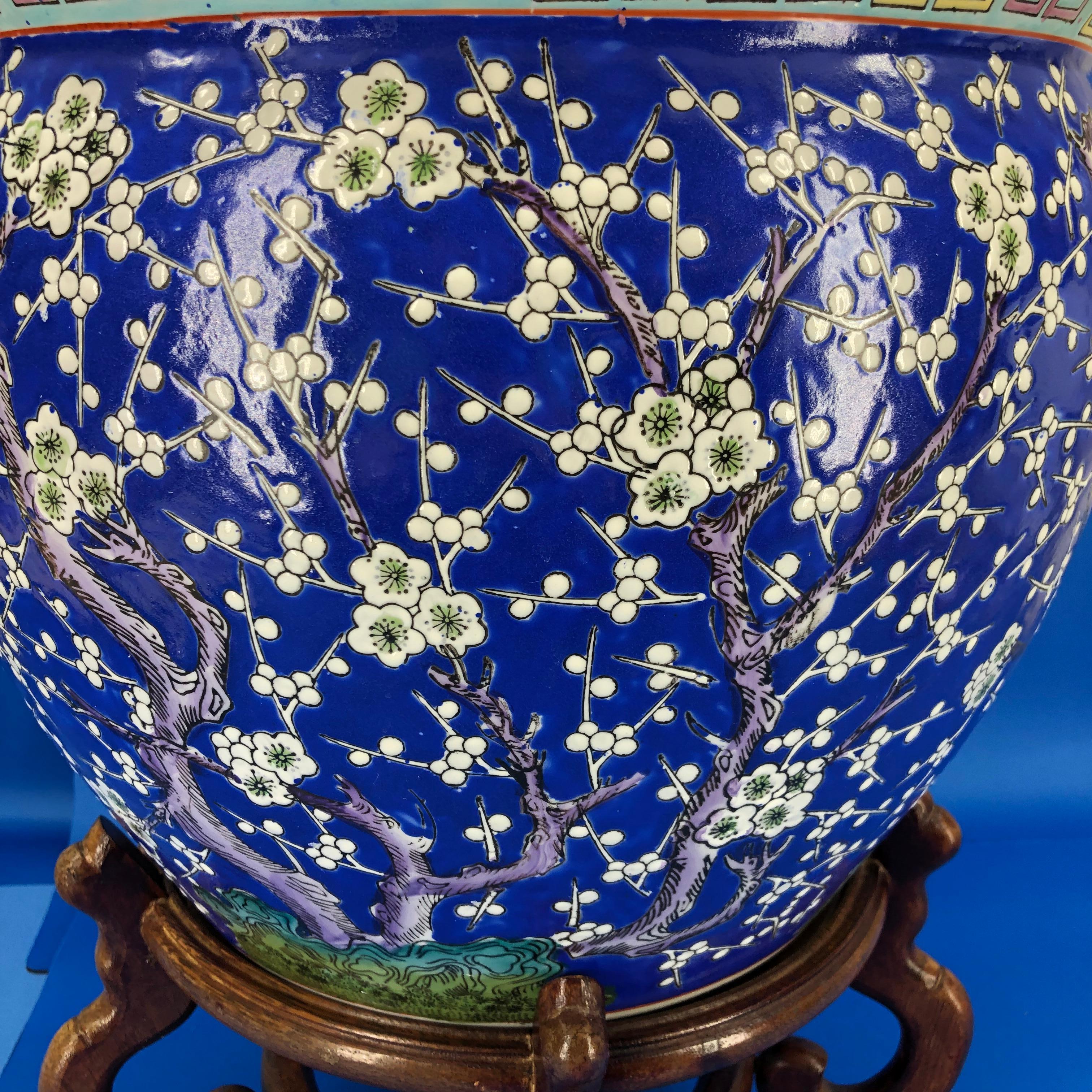 Large Chinese Blue Decorated Porcelain Jardinieres Planter on Wooden Stand In Good Condition In Haddonfield, NJ
