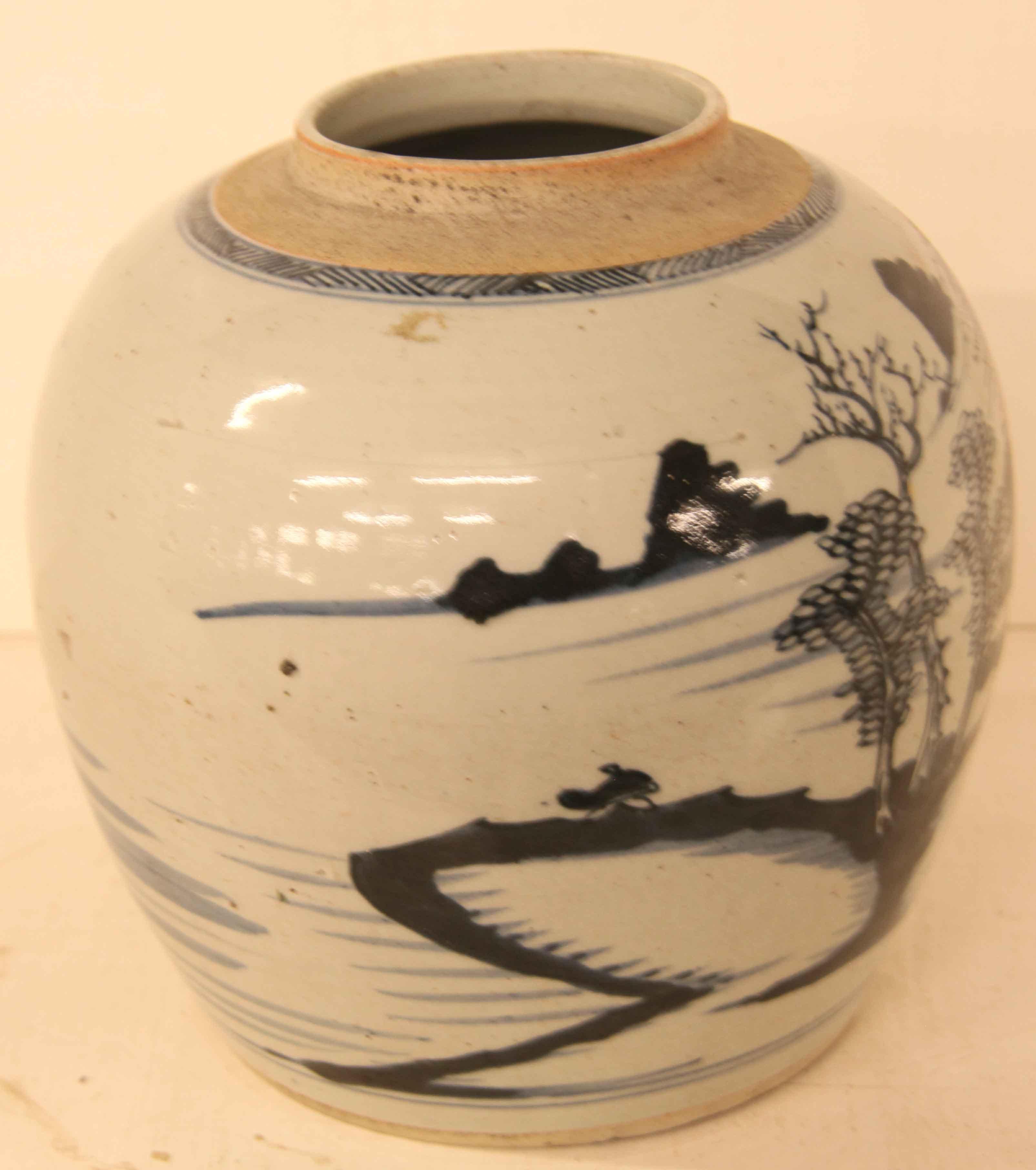 Large Chinese Canton Blue and White Ginger Jar In Good Condition For Sale In Wilson, NC