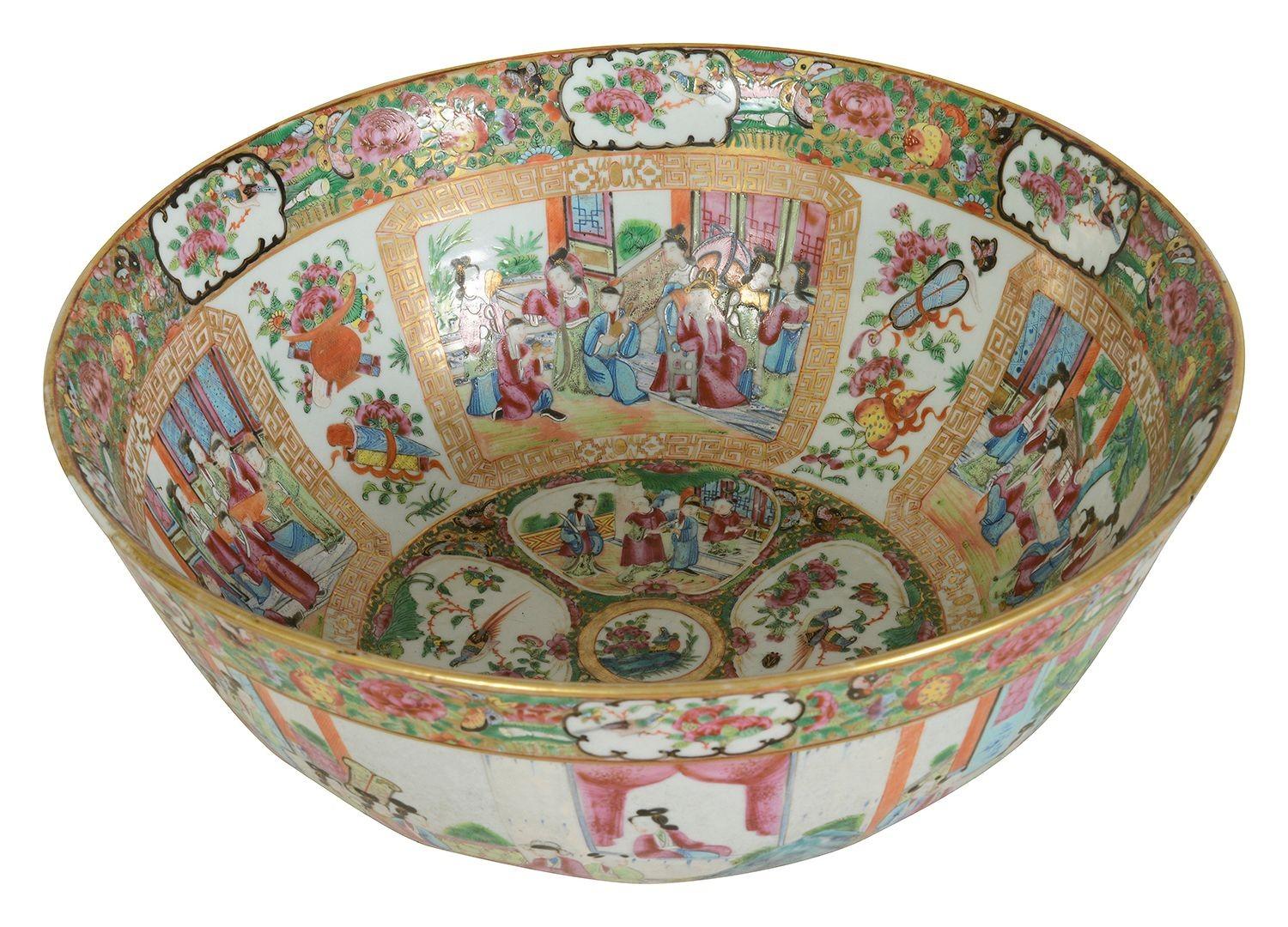 Chinois Grand bol chinois à médaillon de Canton / Rose, 16
