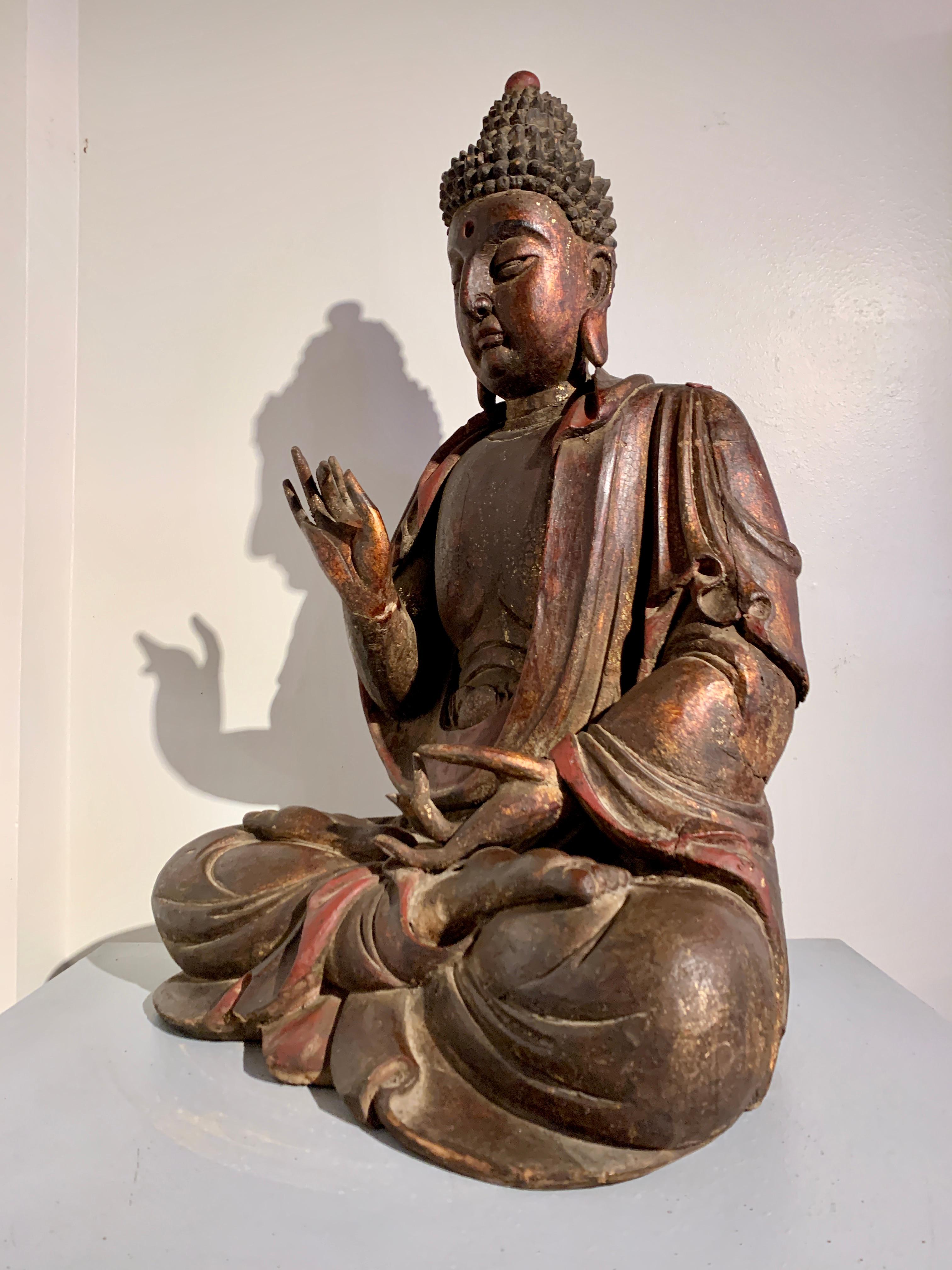 Wood Large Chinese Carved and Lacquered Buddha, Qing Dynasty, 19th Century For Sale