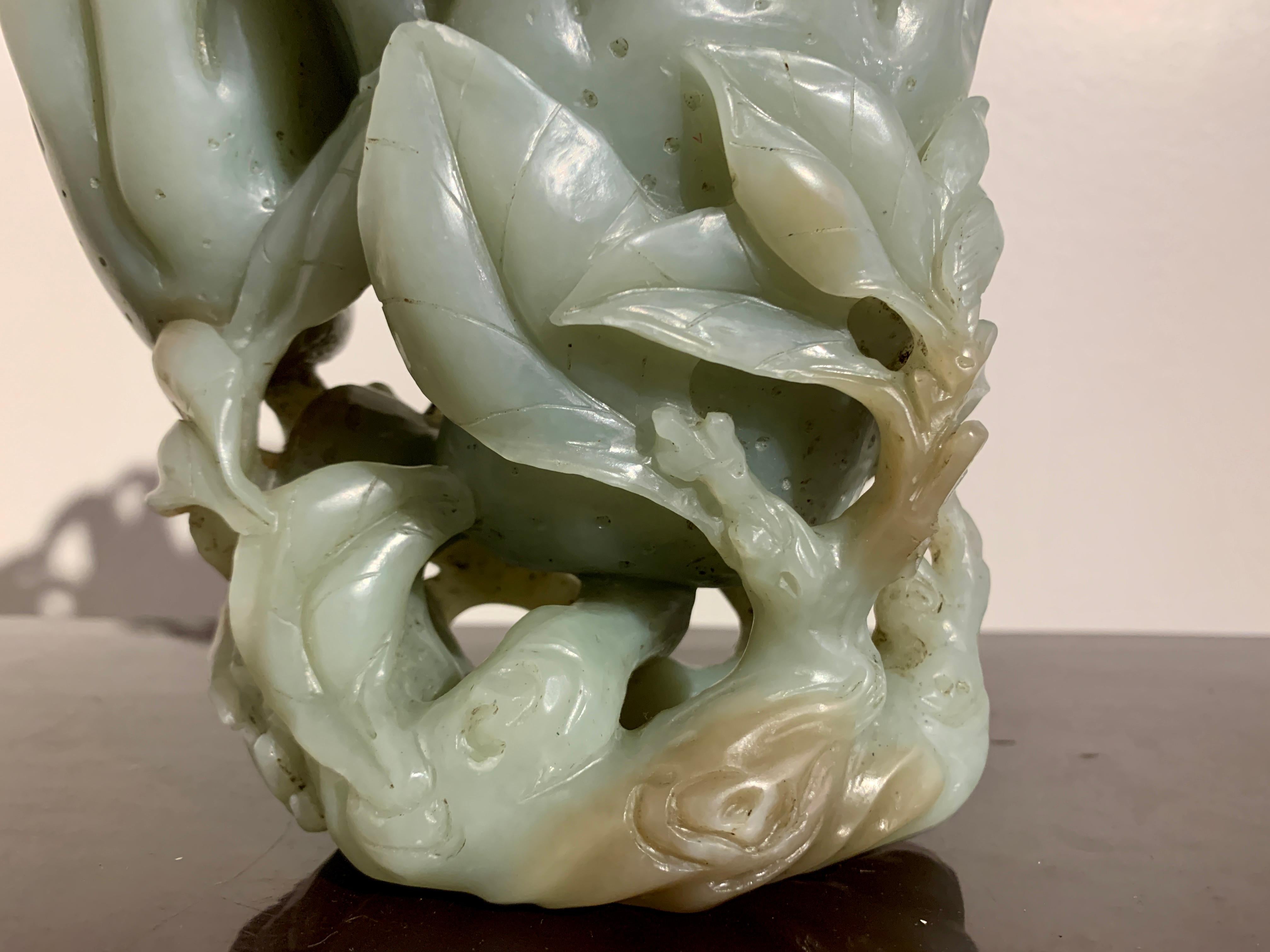 Large Chinese Carved Nephrite Jade Double Buddha's Hand Vase, Late Qing Dynasty For Sale 2