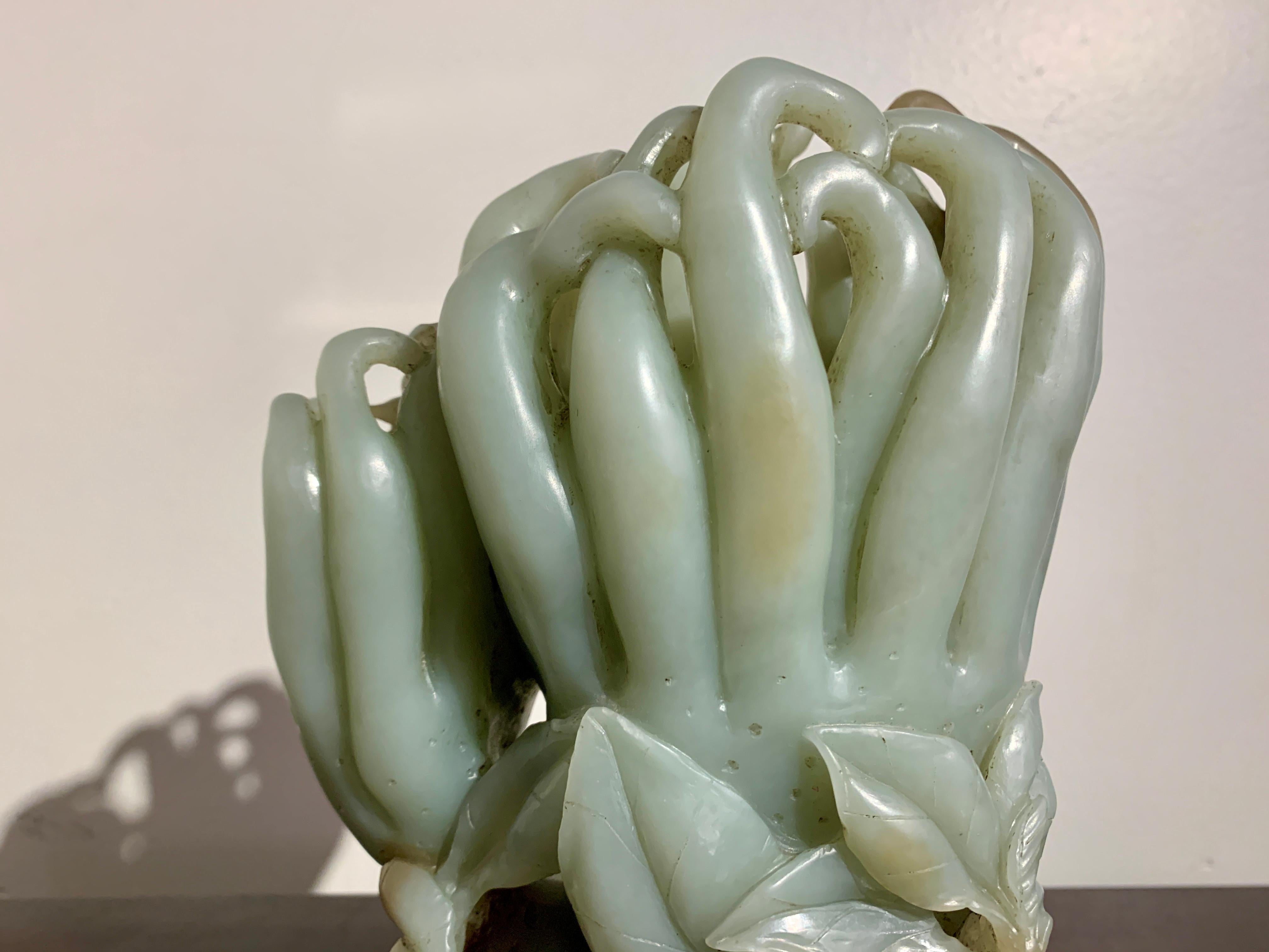 Large Chinese Carved Nephrite Jade Double Buddha's Hand Vase, Late Qing Dynasty For Sale 7