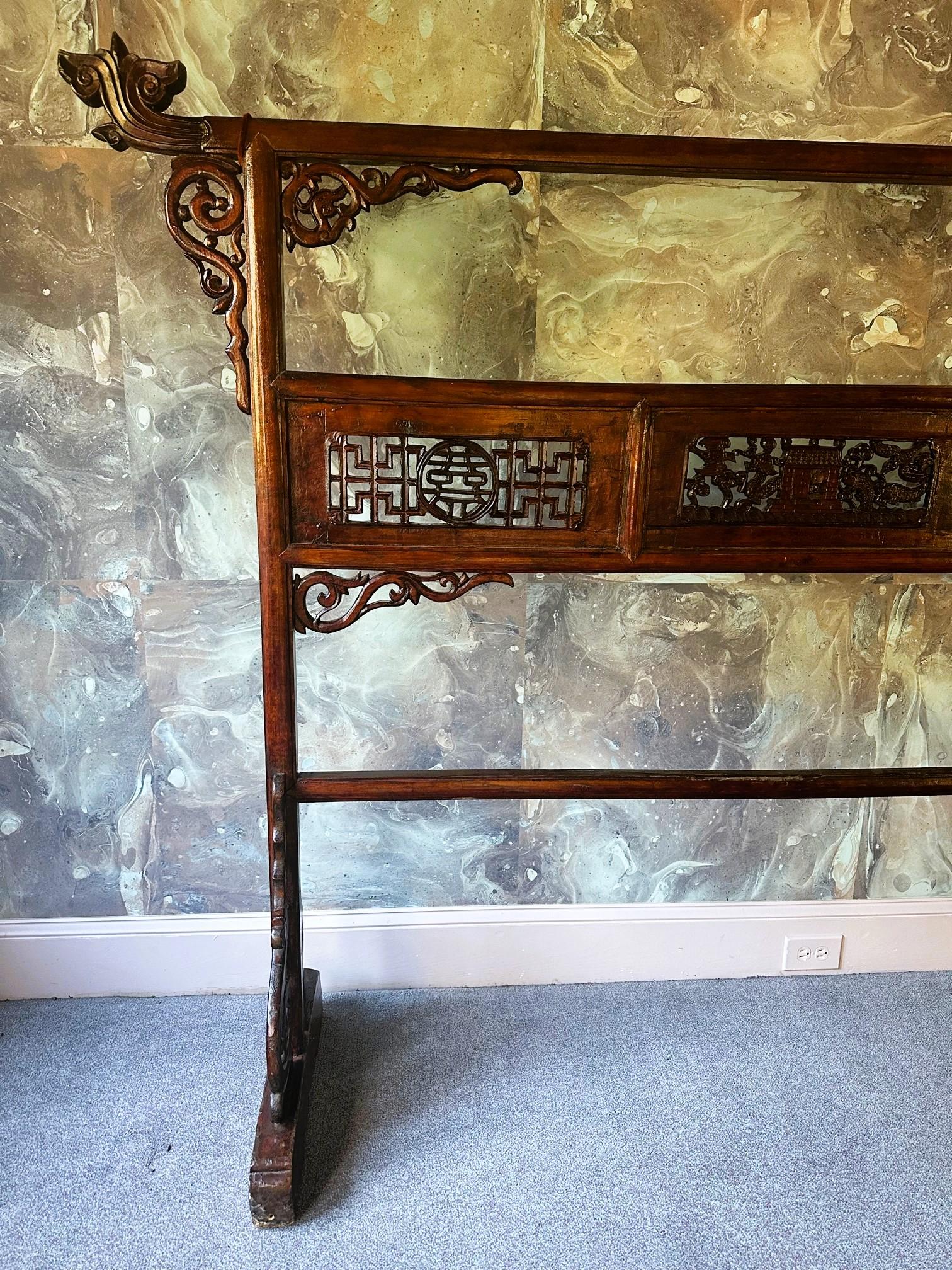Large Antique Chinese Carved Wood Robe Display Rack In Good Condition For Sale In Atlanta, GA
