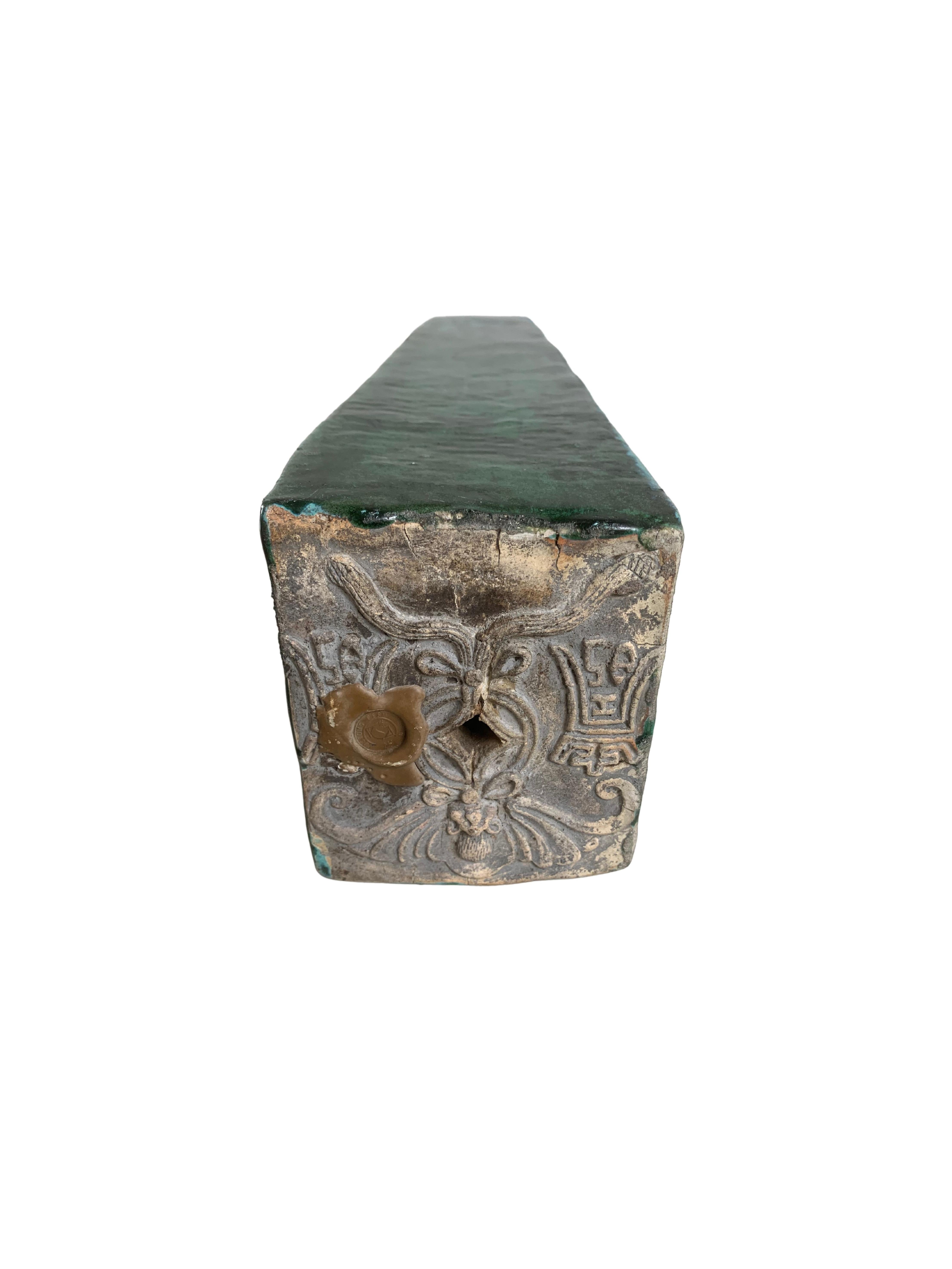 20ième siècle Coussin chinois en céramique émaillée verte Shiwan en opium, début du 20ème siècle en vente