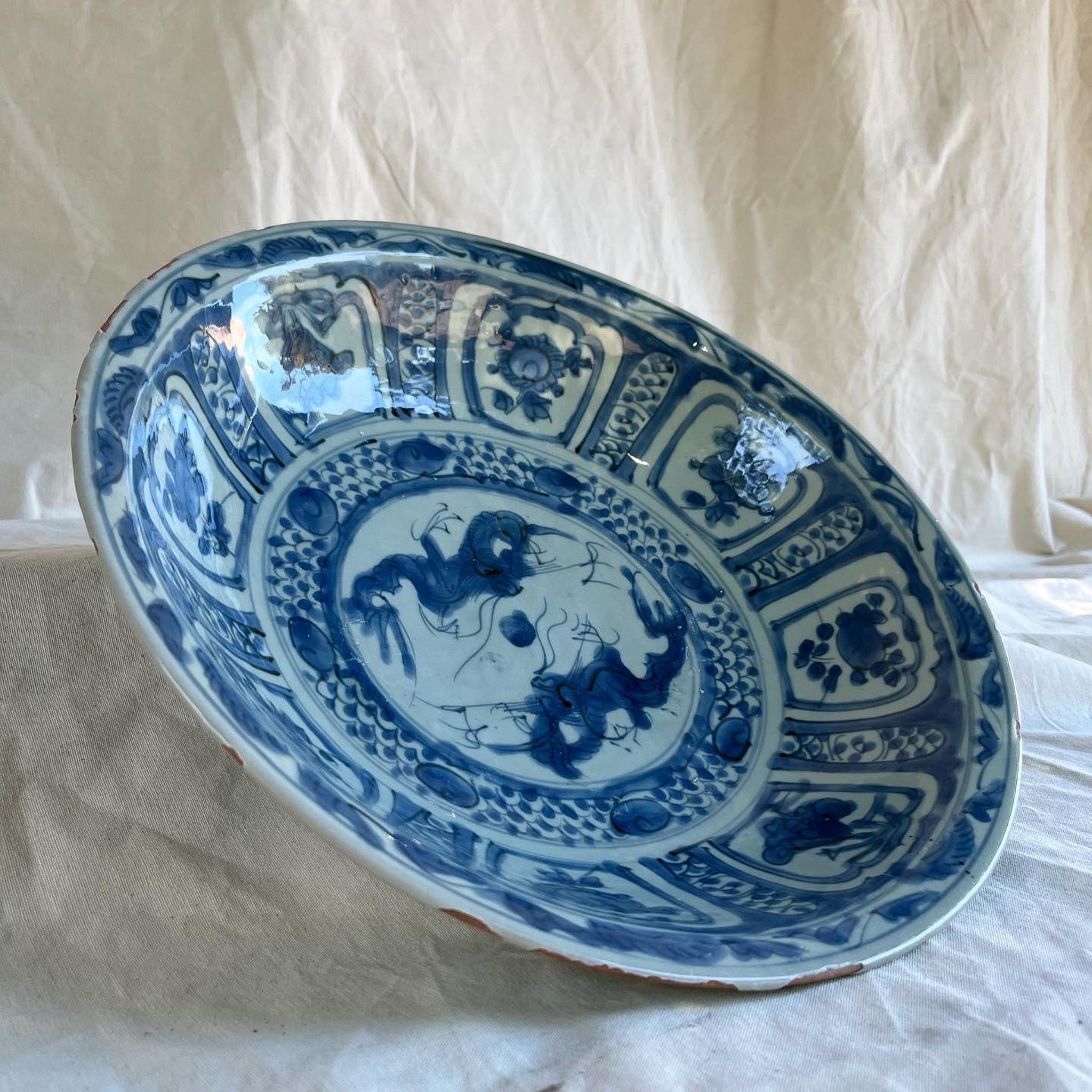 Grande assiette en céramique chinoise du 18ème siècle Bon état - En vente à Lisboa, PT