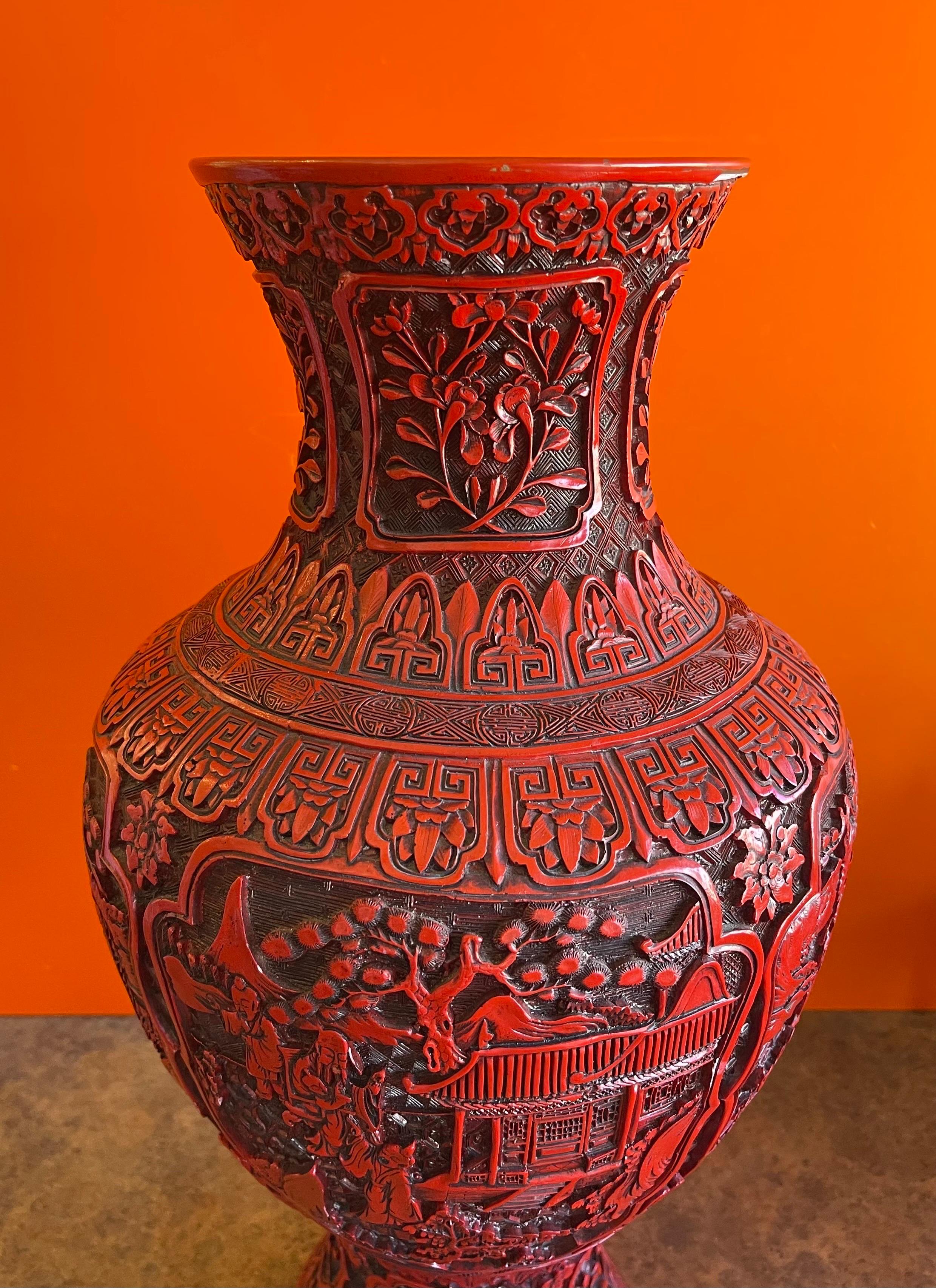 20th Century Large Chinese Cinnabar Lacquered Vase For Sale