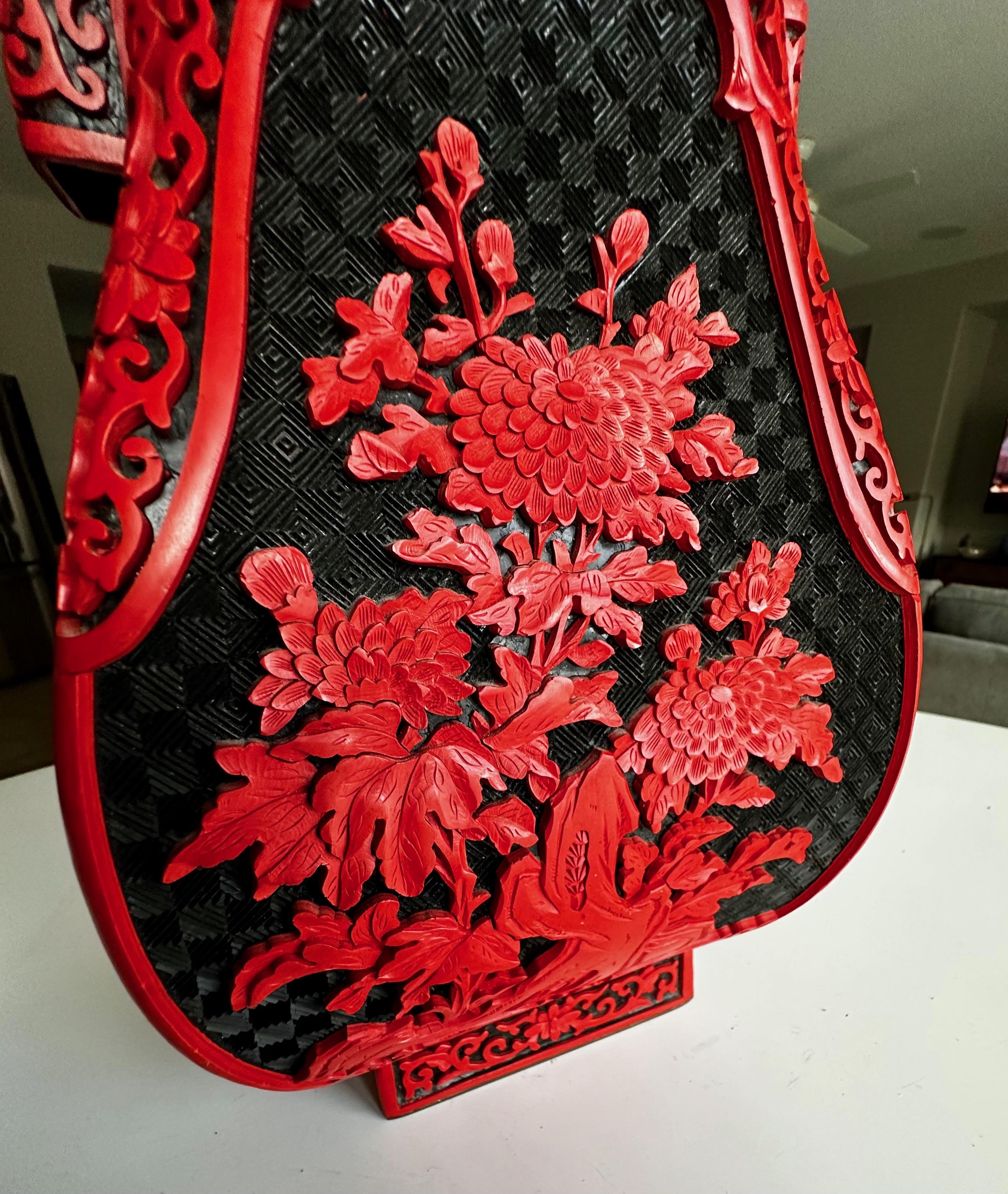 Large Chinese Cinnabar Lacquered with Handles Vase For Sale 10
