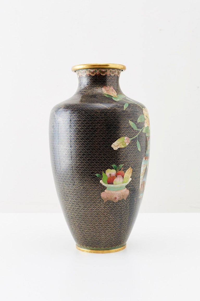 Large Chinese Cloisonné Vase with Floral Decoration For Sale 2