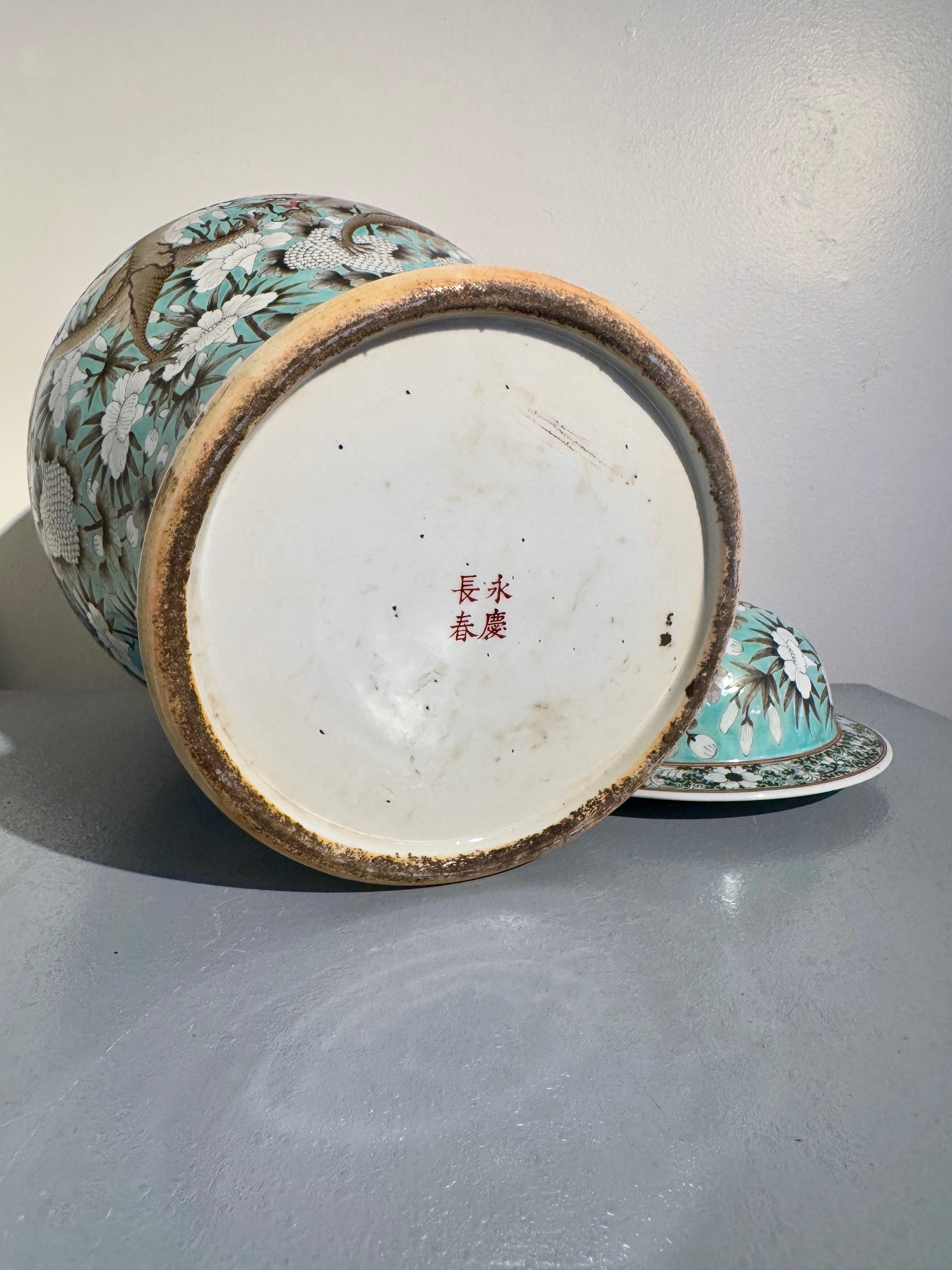 Large Chinese Dayazhai Style Temple Jar and Cover, Mid 20th Century, China For Sale 7