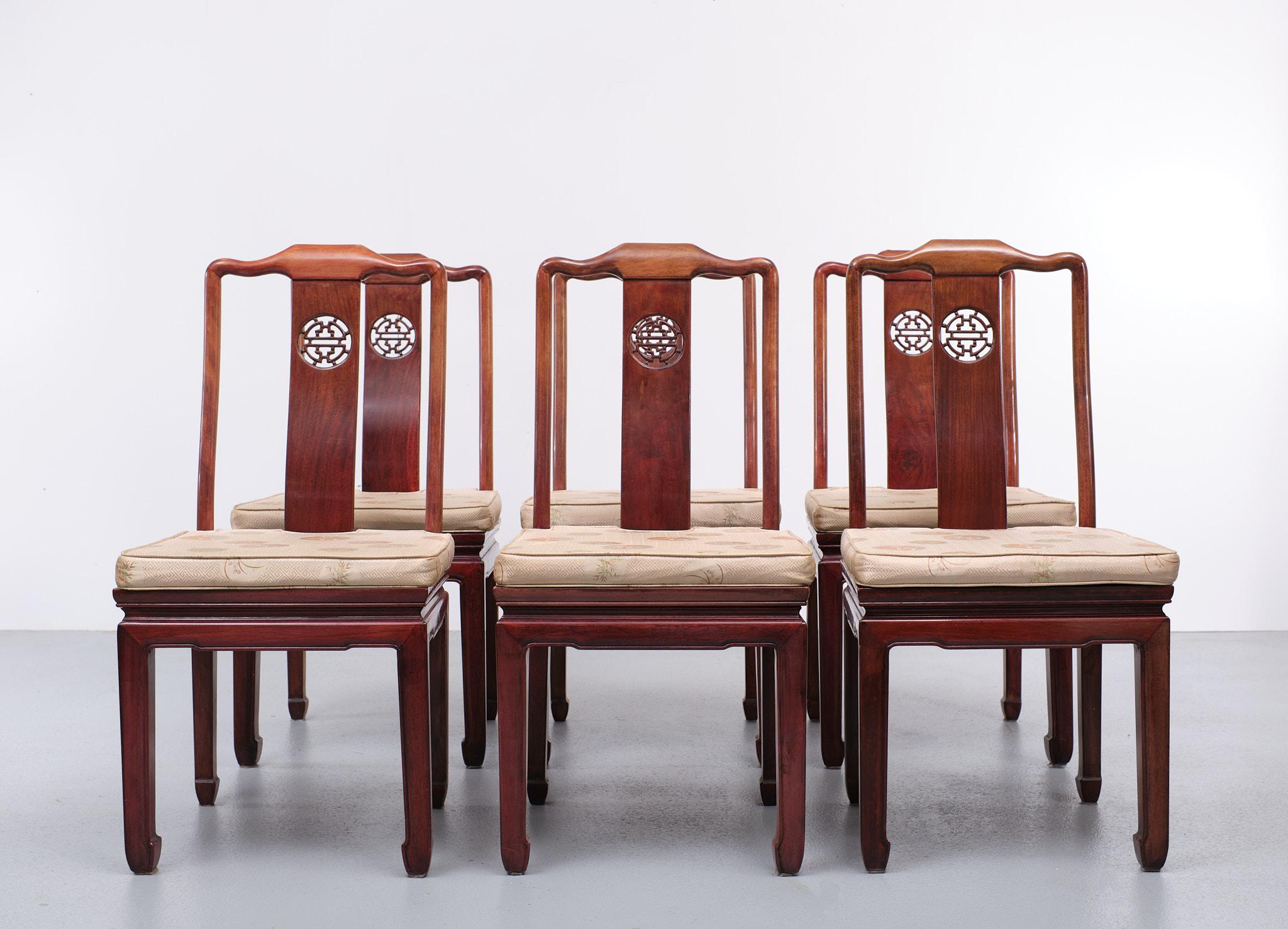 Large Chinese Dining Set 8 Chairs 1960s In Good Condition In Den Haag, NL
