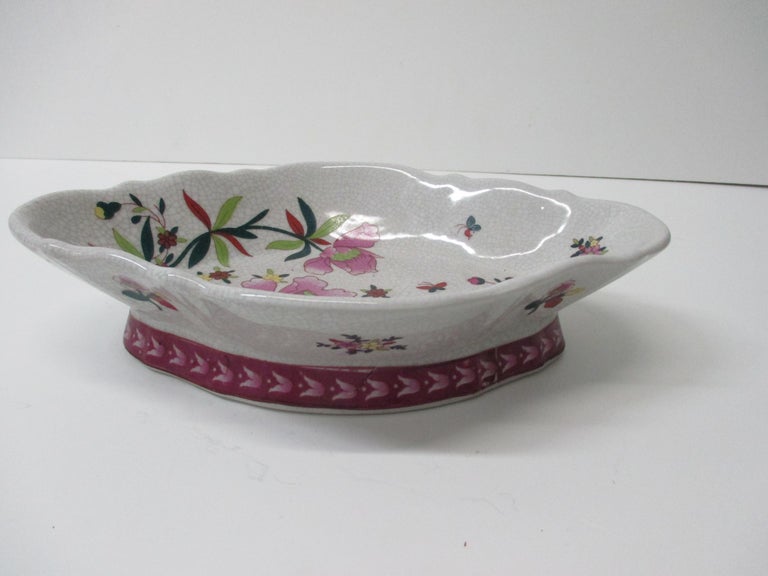Large Chinese Export Catchall Oval Decorative Dish For Sale at 1stDibs
