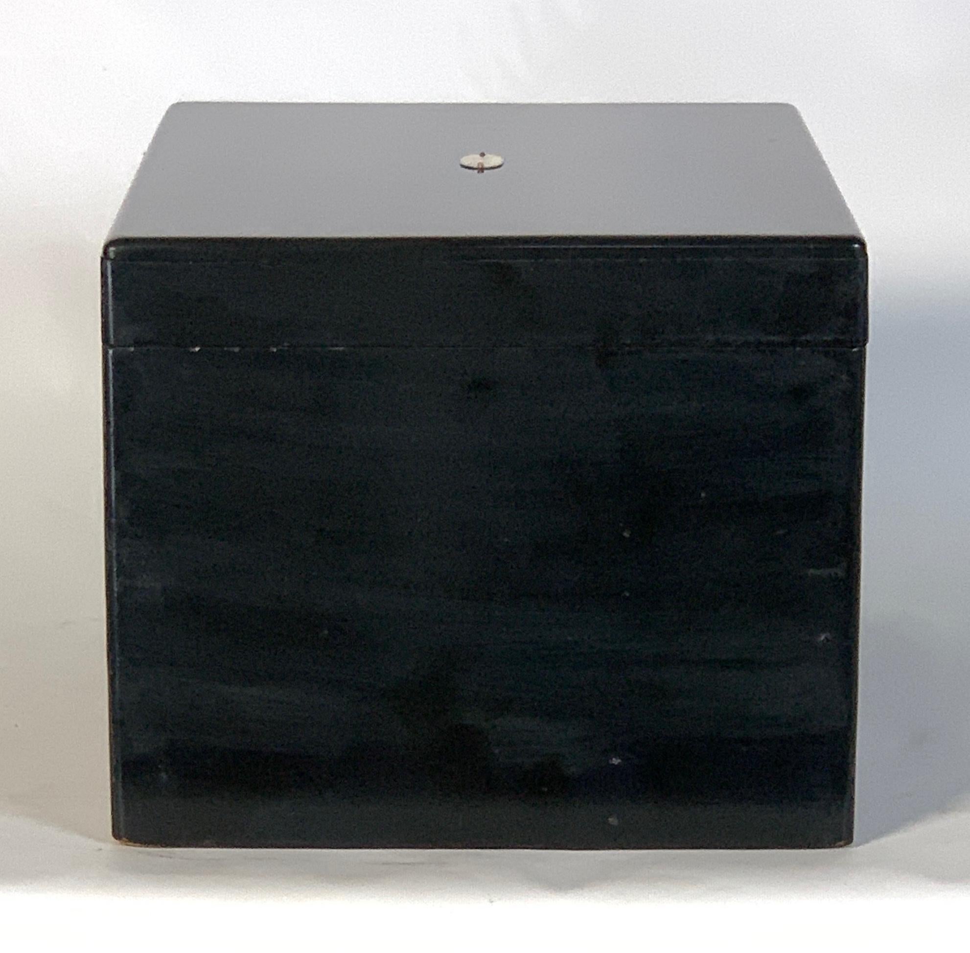 19th Century Large Chinese Export Cigar Humidor