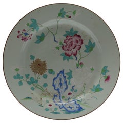 Large Chinese Export Famille Rose Round Plate