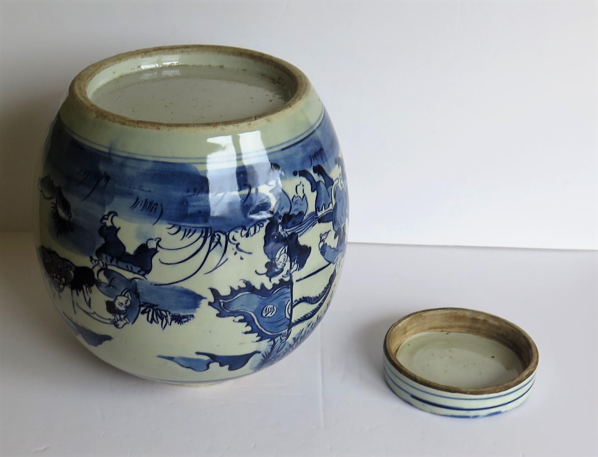 Large Chinese Export Lidded Jar Blue and White Hand Painted, Mid-20th Century 6