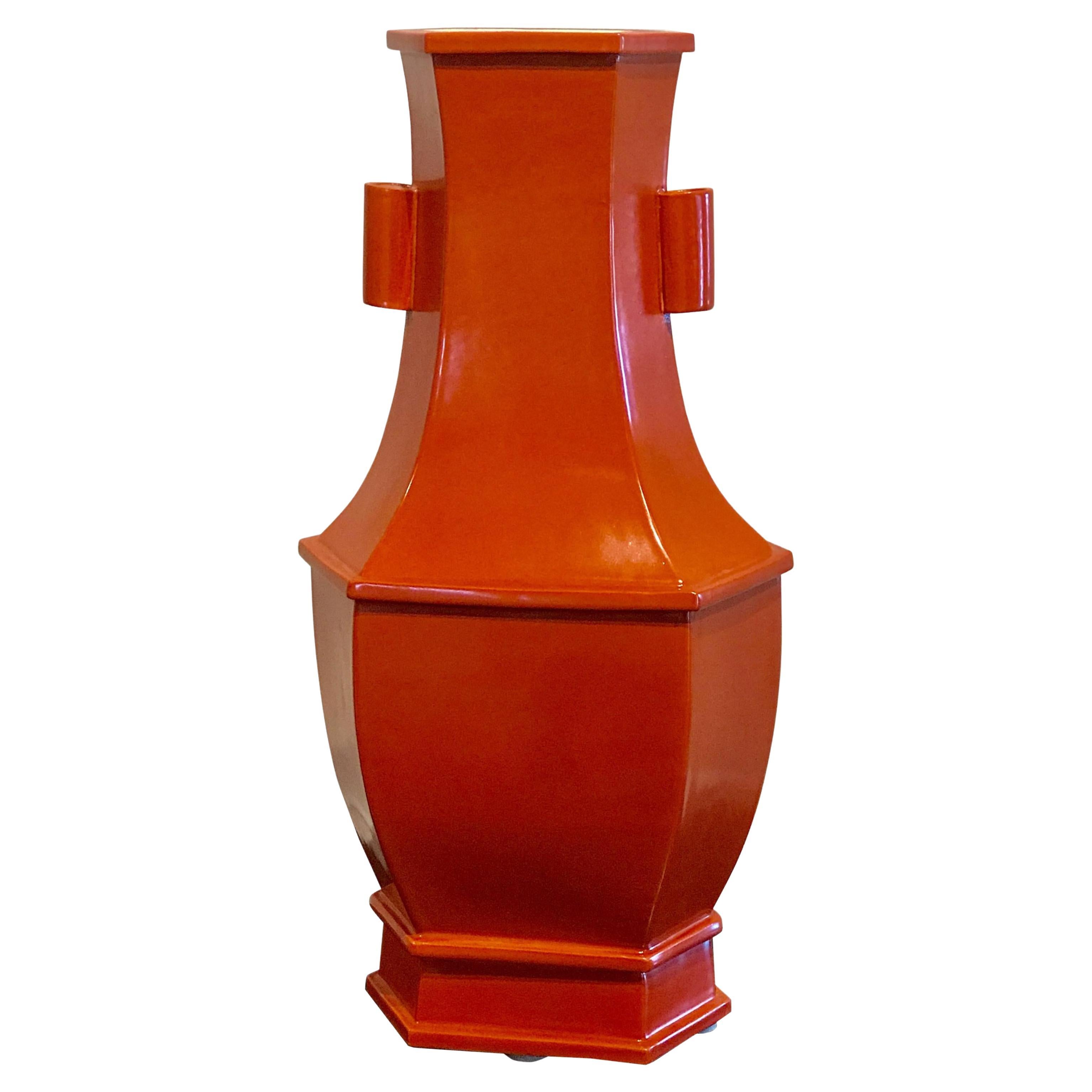 Grand vase monochrome d'exportation chinoise, en rouge fer en vente