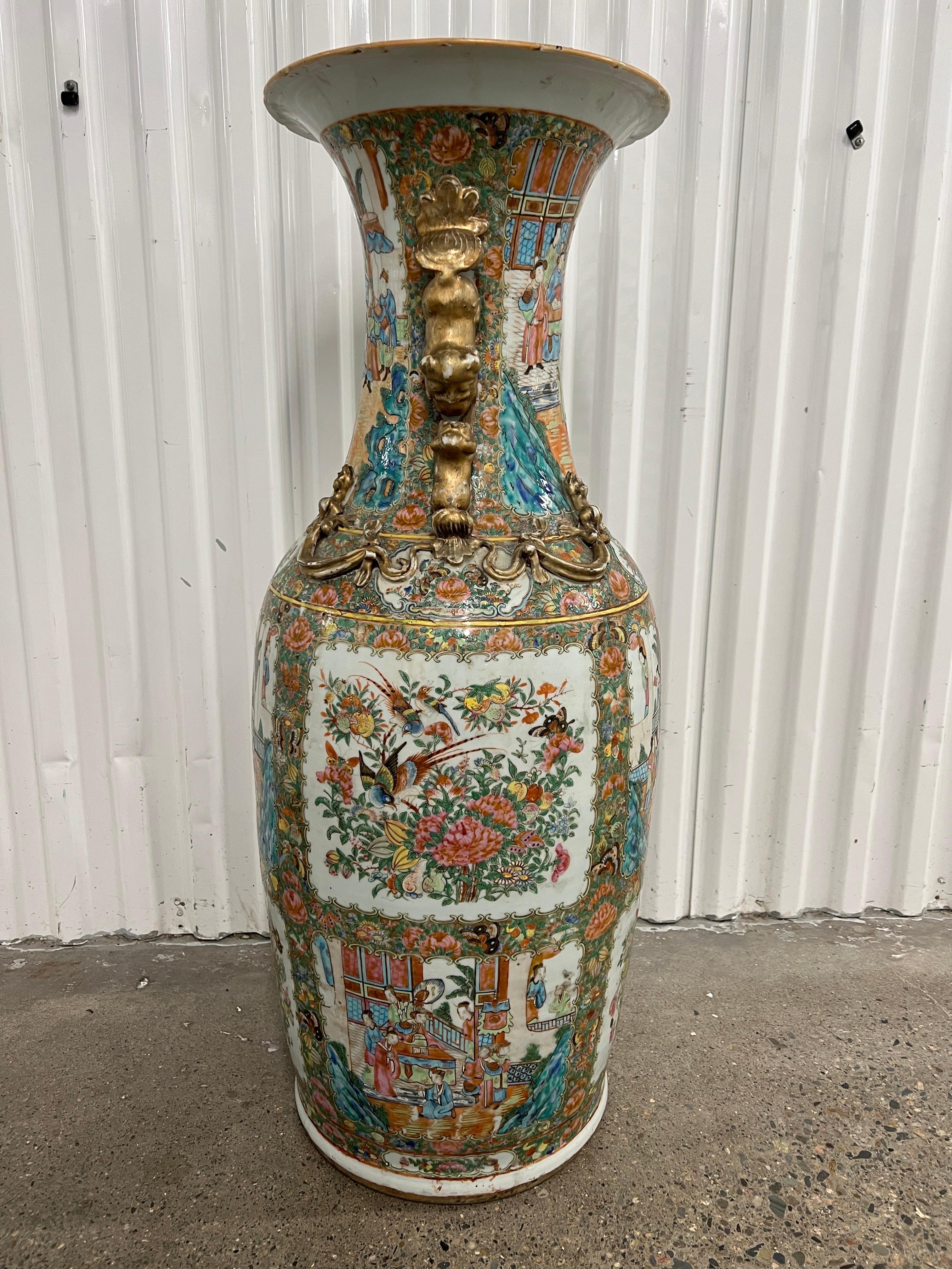 Large Chinese Famille Rose Medallion Palace Size Floor Vase In Good Condition For Sale In Atlanta, GA
