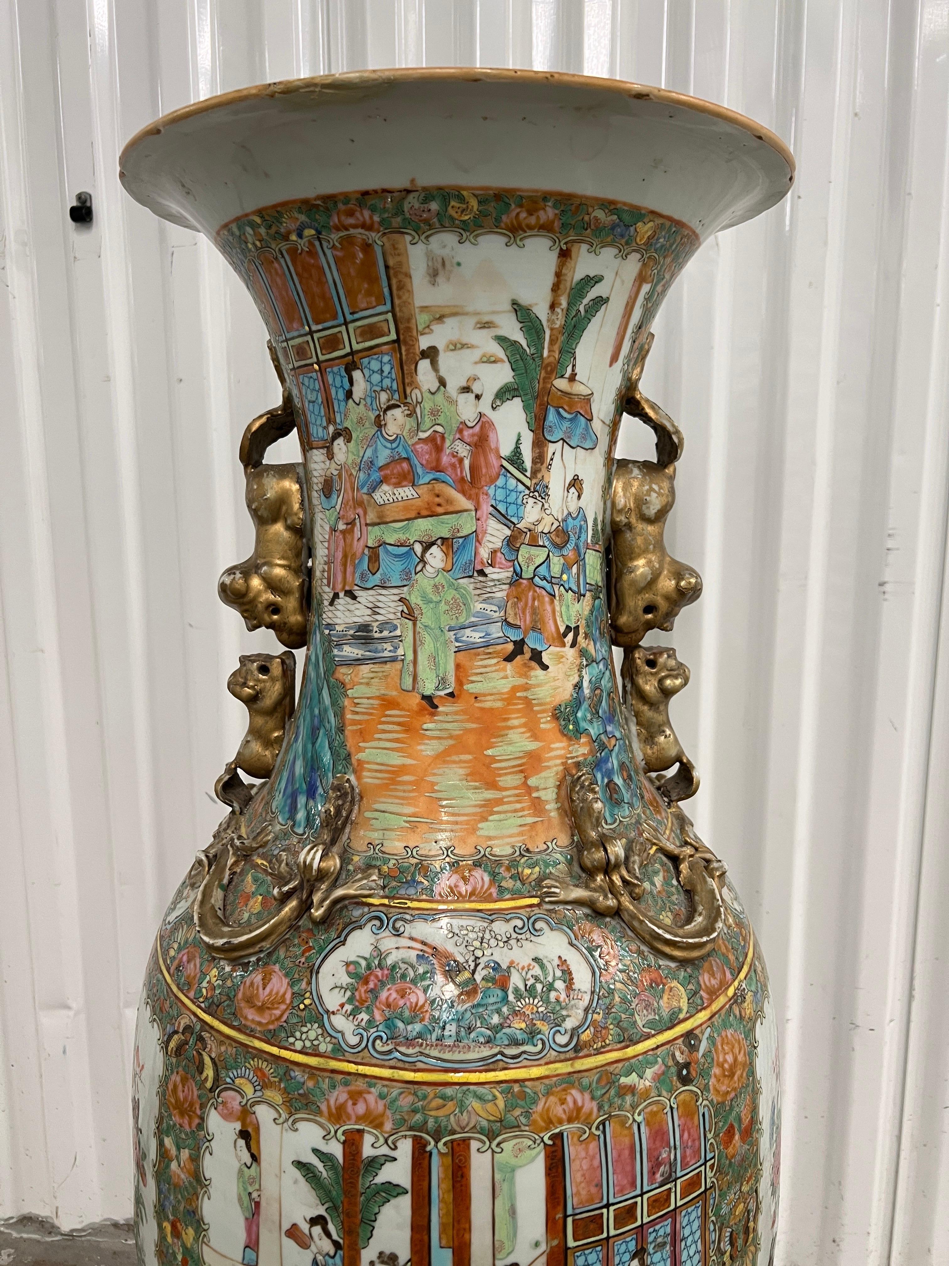 Large Chinese Famille Rose Medallion Palace Size Floor Vase For Sale 3