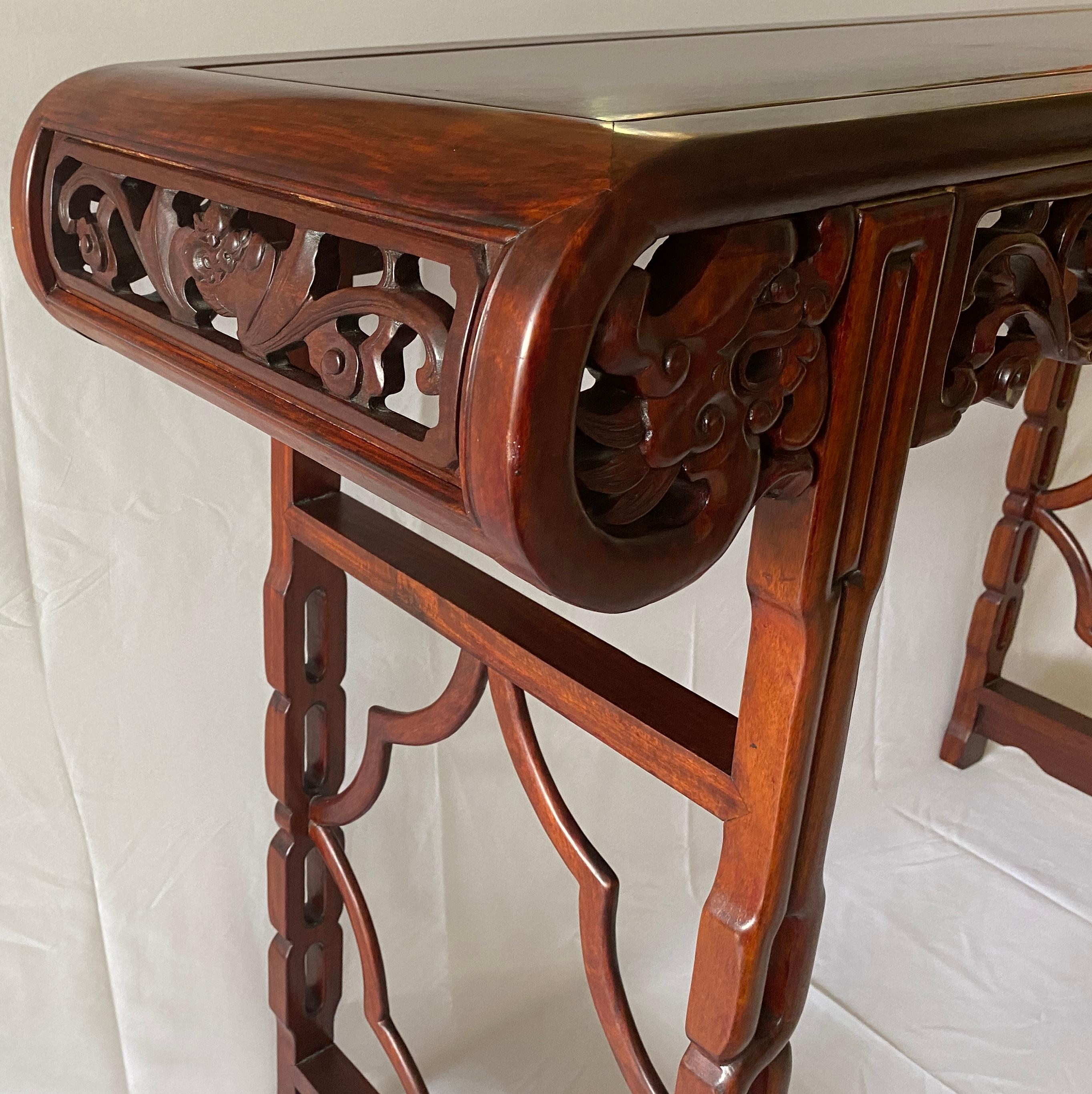 Large Chinese Hand Carved Dragon Altar Table or Rosewood Entry Table For Sale 2
