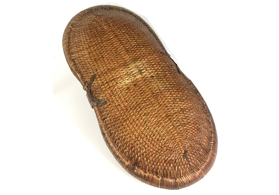 Cesta grande china tejida a mano siglo XX en venta