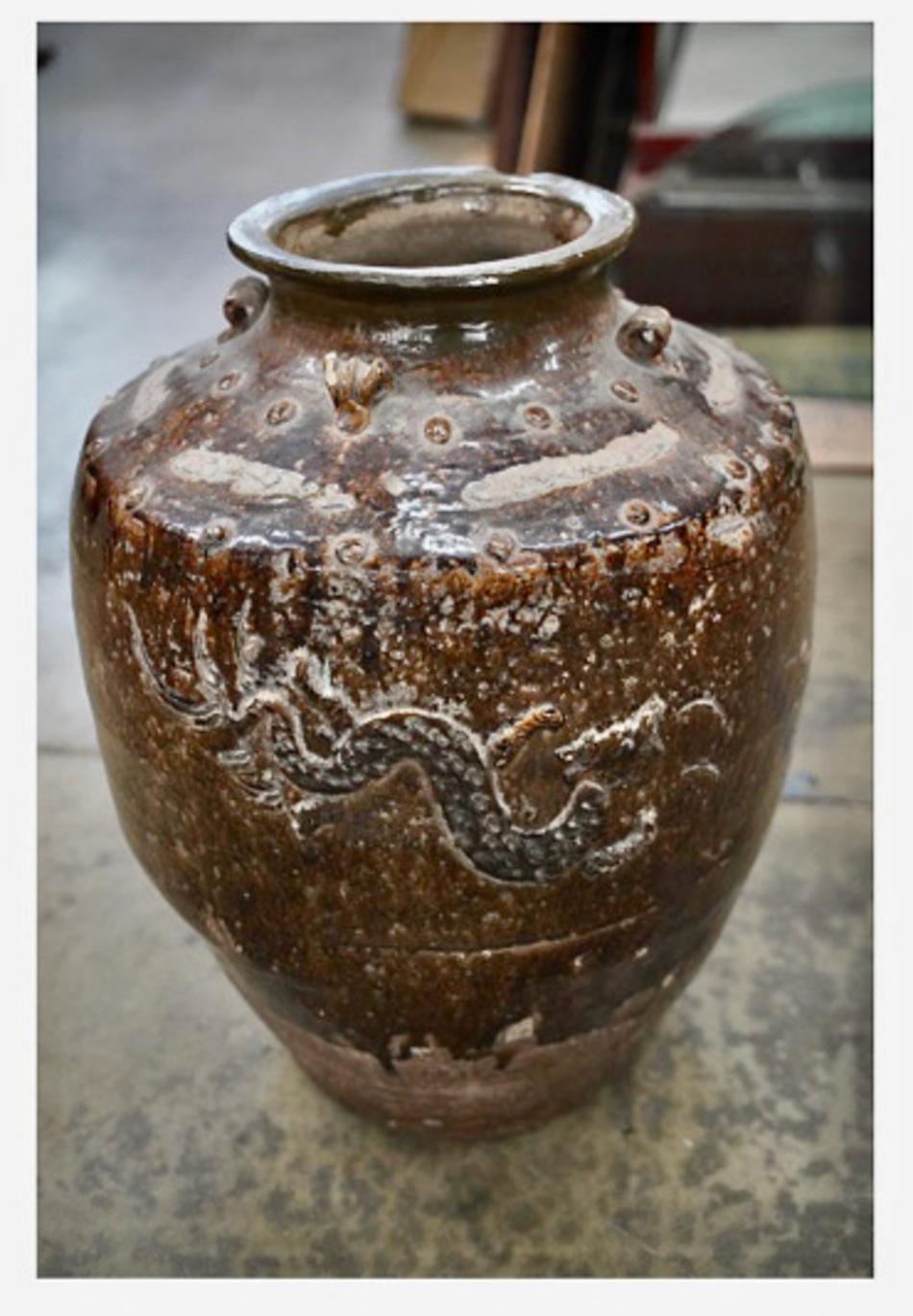 Large Chinese Martaban Jar, Ming Dynasty For Sale 2