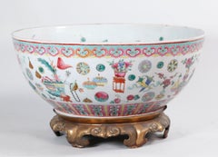 Large Chinese Multicolor Porcelain Bowl