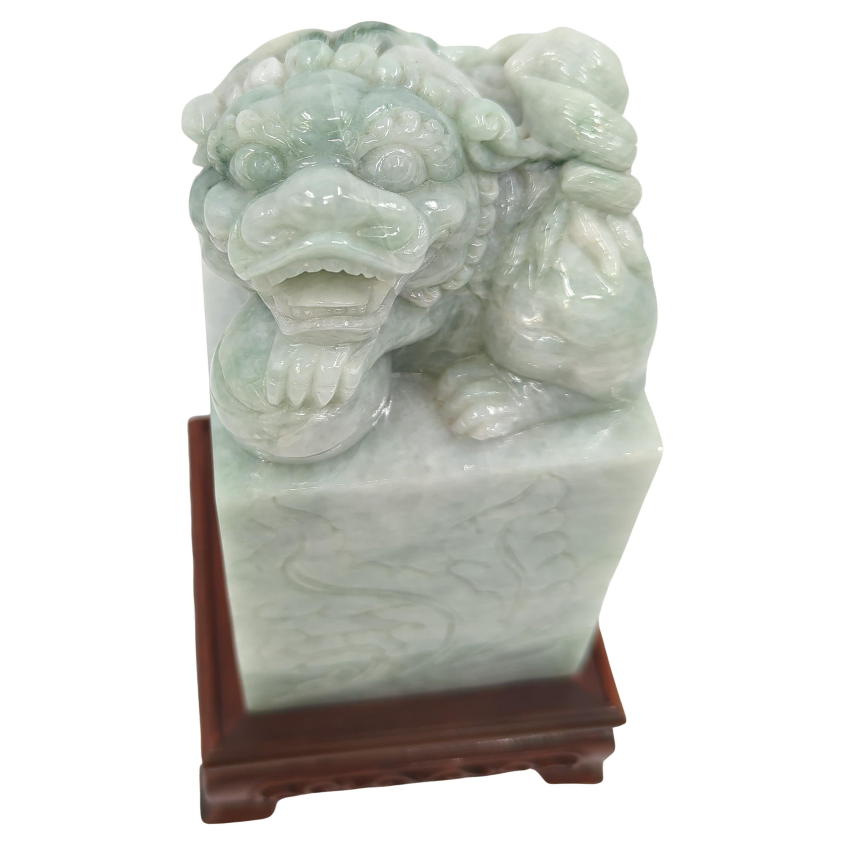 Large Chinese Natural Untreated Jadeite Foo Dog Lion Seal Stone Carving w Stand en vente 5