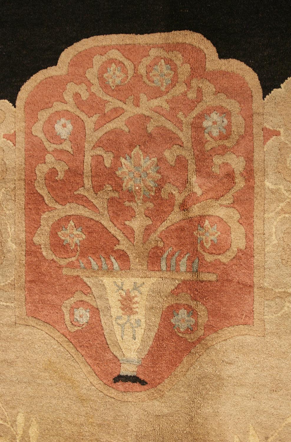 Hand-Knotted Chinese Rug Peking Minimalist Design