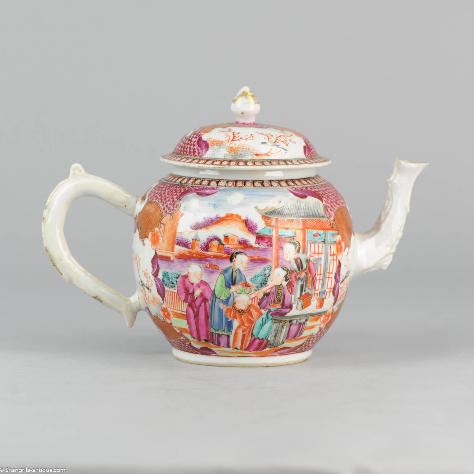 Lovely Chinese porcelain tea pot, museum piece.

Overall condition D (with restoration): Lid has a firing flaw inside, a line to rim and a small rim chip. Pot has a bodyline to the spout base, handle is restored and has fritting. Size 220 mm from