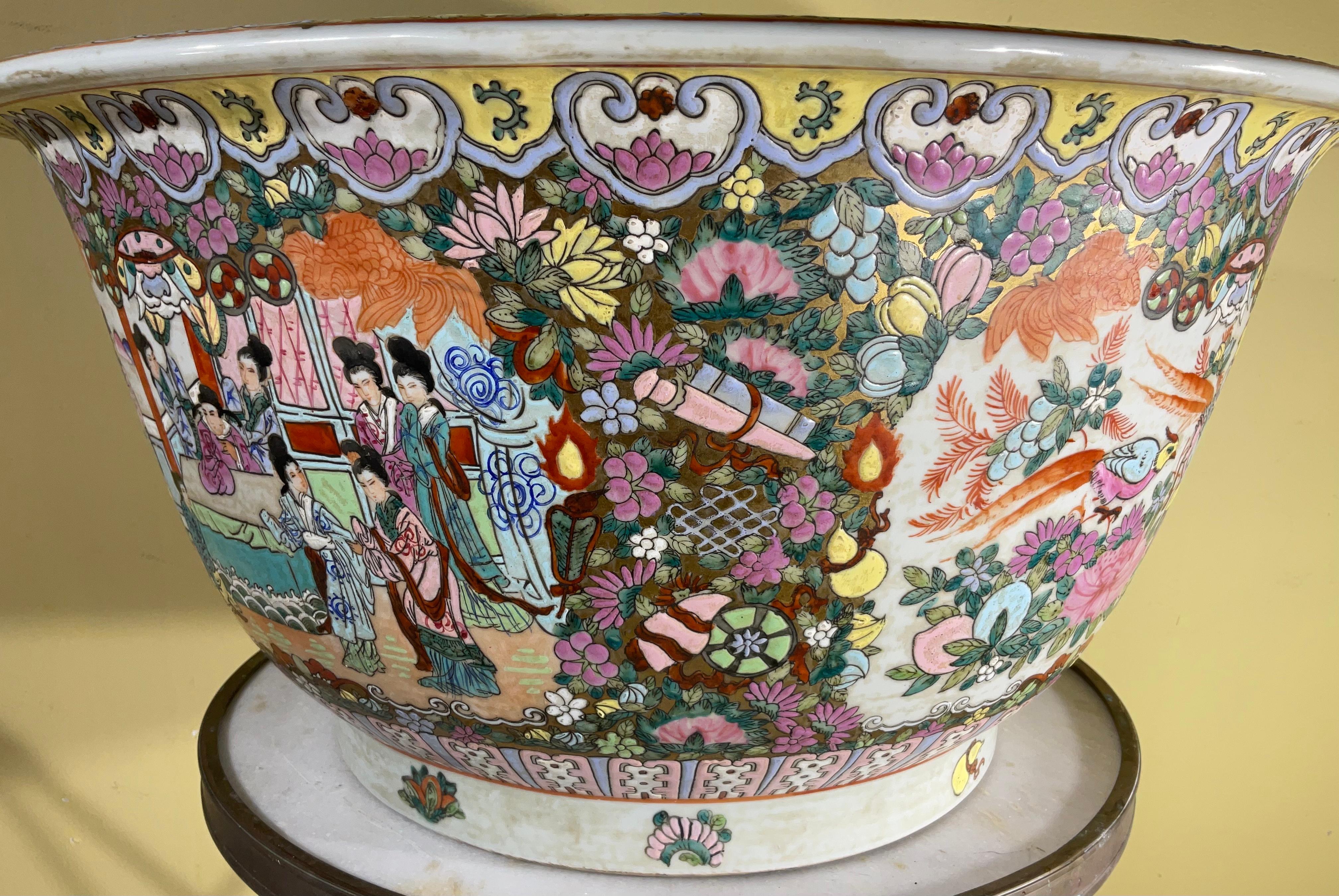 Chinoiserie Large Chinese Porcelain Fish Bowl Planter For Sale