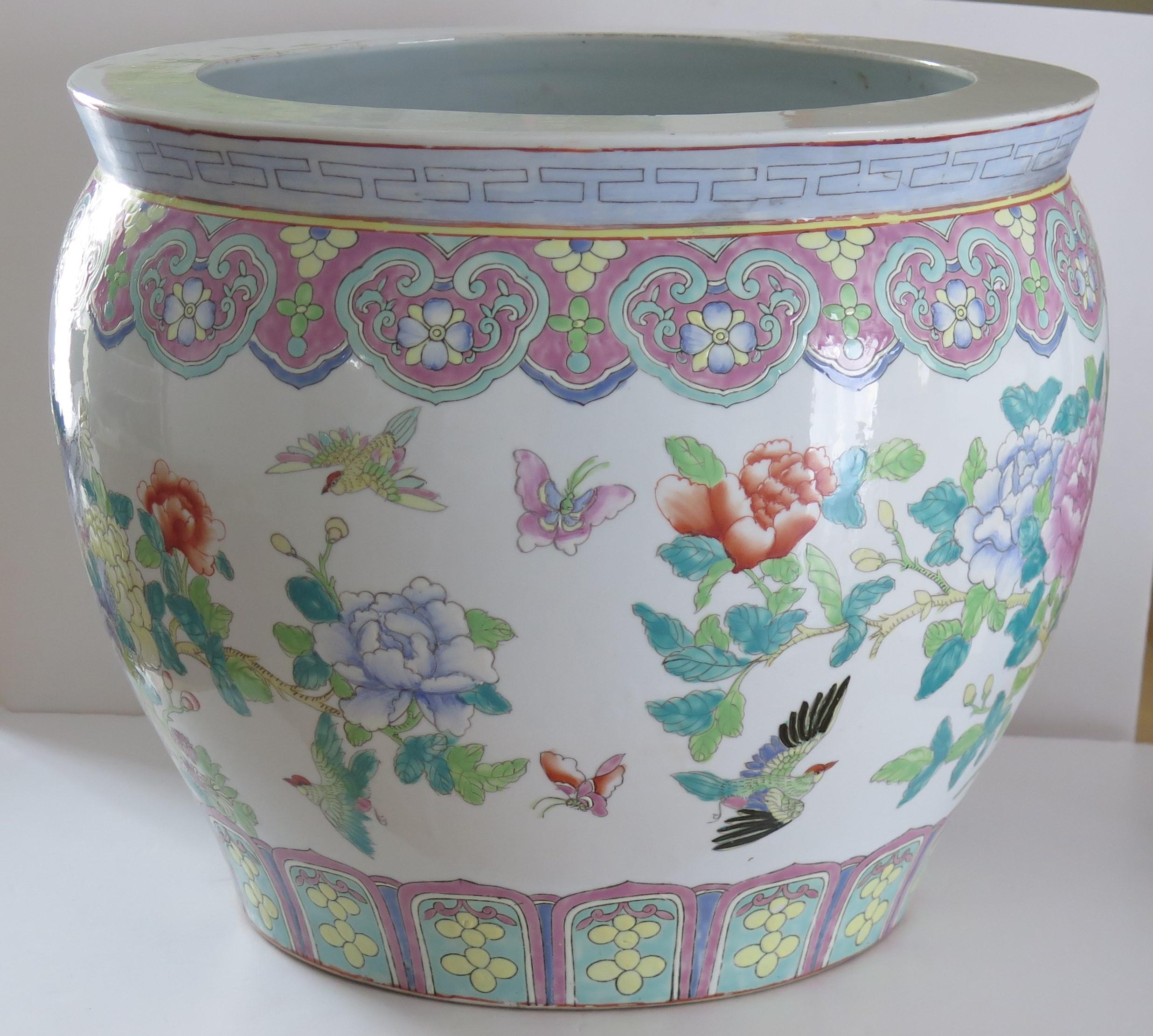 Hand-Painted Large Chinese Porcelain Jardiniere or Fish Bowl Hand Painted, Mid-20th Century