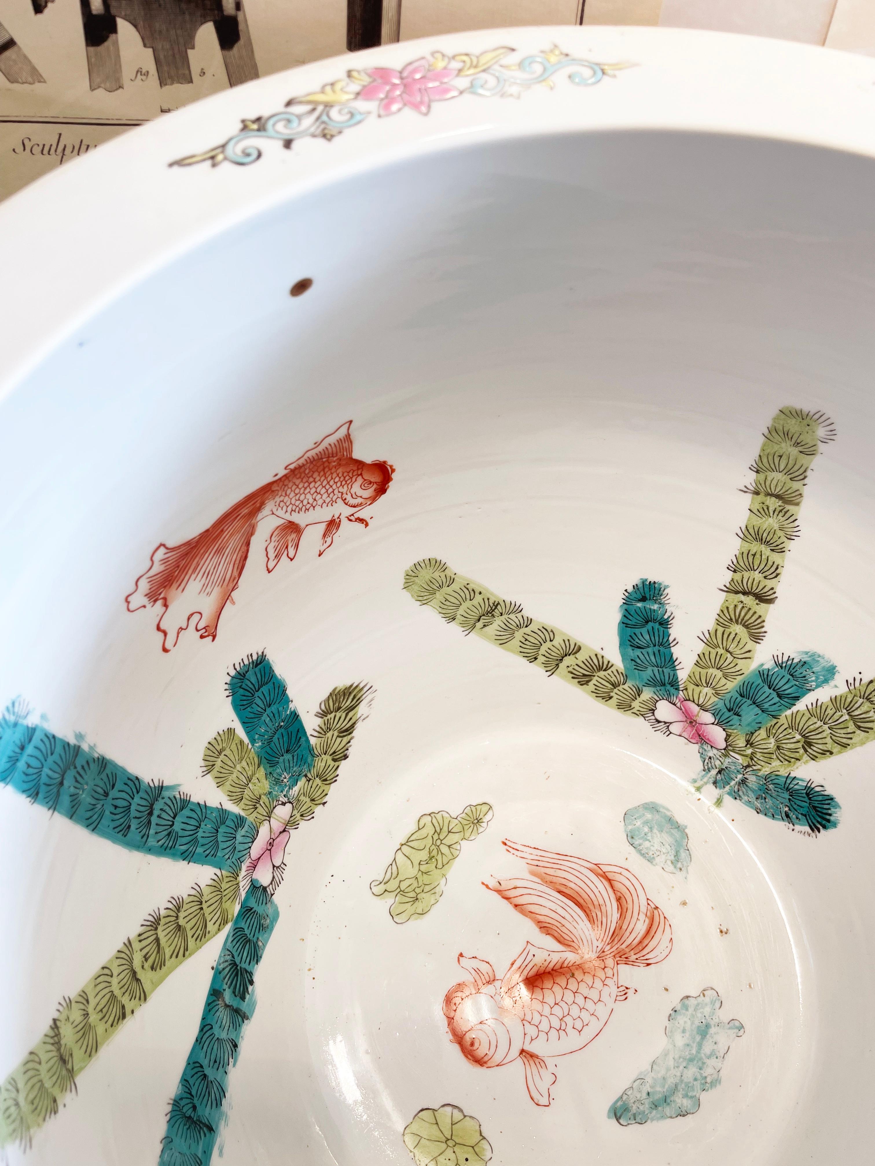 Hand-Crafted Large Chinese Porcelain Jardiniere or Fish Bowl Hand Painted, Mid-20th Century