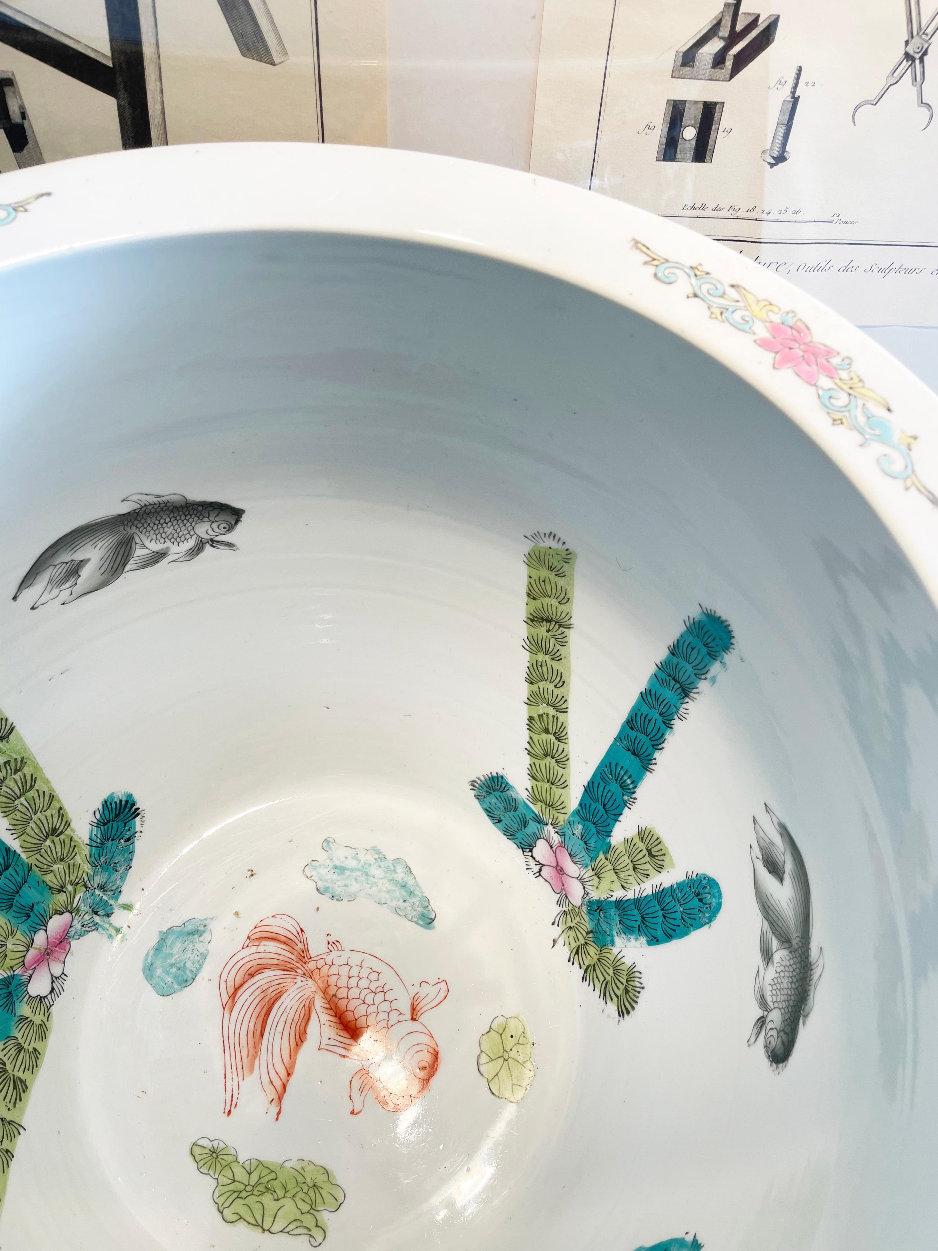 Large Chinese Porcelain Jardiniere or Fish Bowl Hand Painted, Mid-20th Century 1