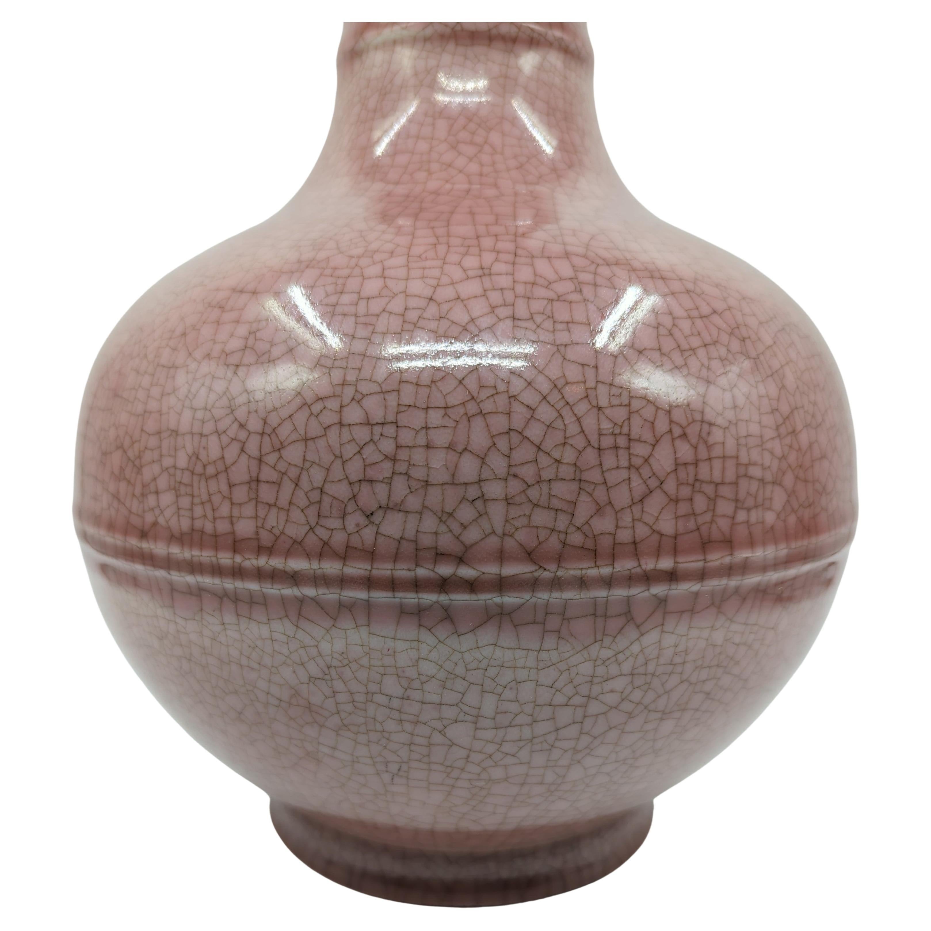 Large Chinese Porcelain Monochrome Peachbloom Crackle Glaze Vase Wood Stand 20c For Sale 6