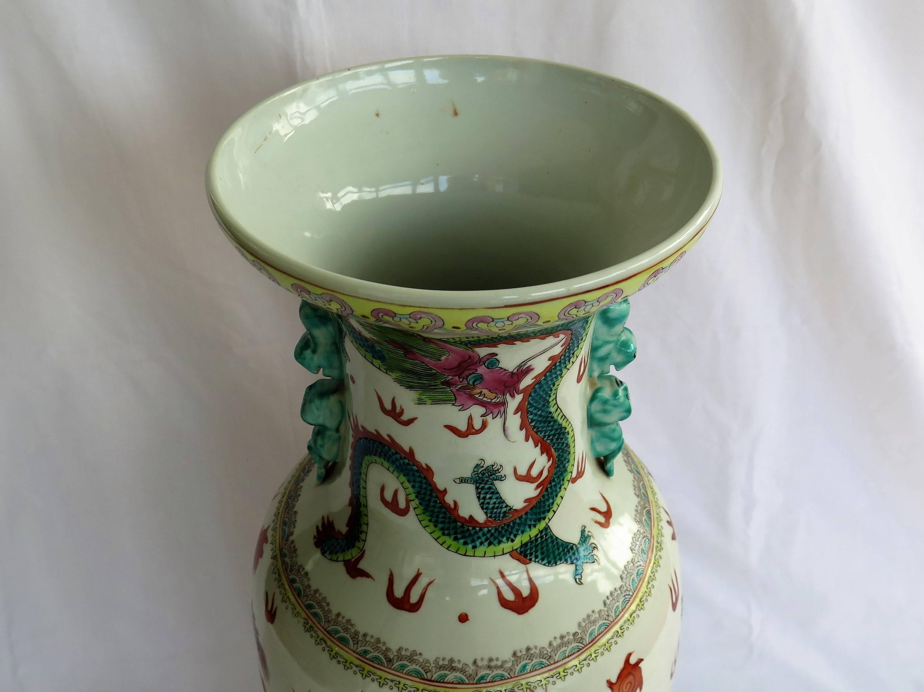 hand painted chinese vase