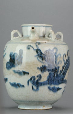Large Chinese Porcelain Water Basket Swatow Style Dragons, 19th Century