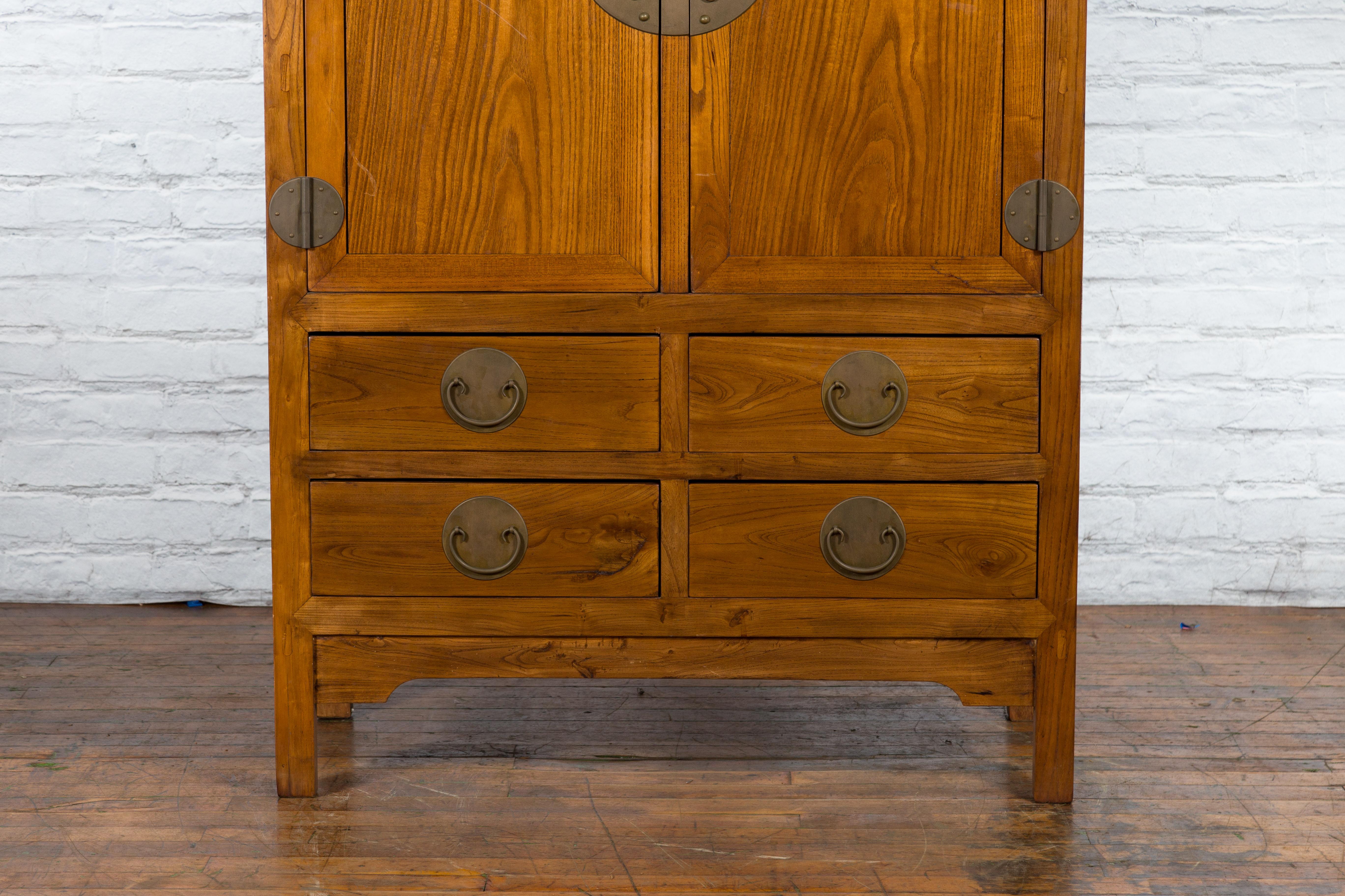Large Chinese Qing Dynasty 1800s Oak Wood Compound Cabinet with Brass Medallions For Sale 3