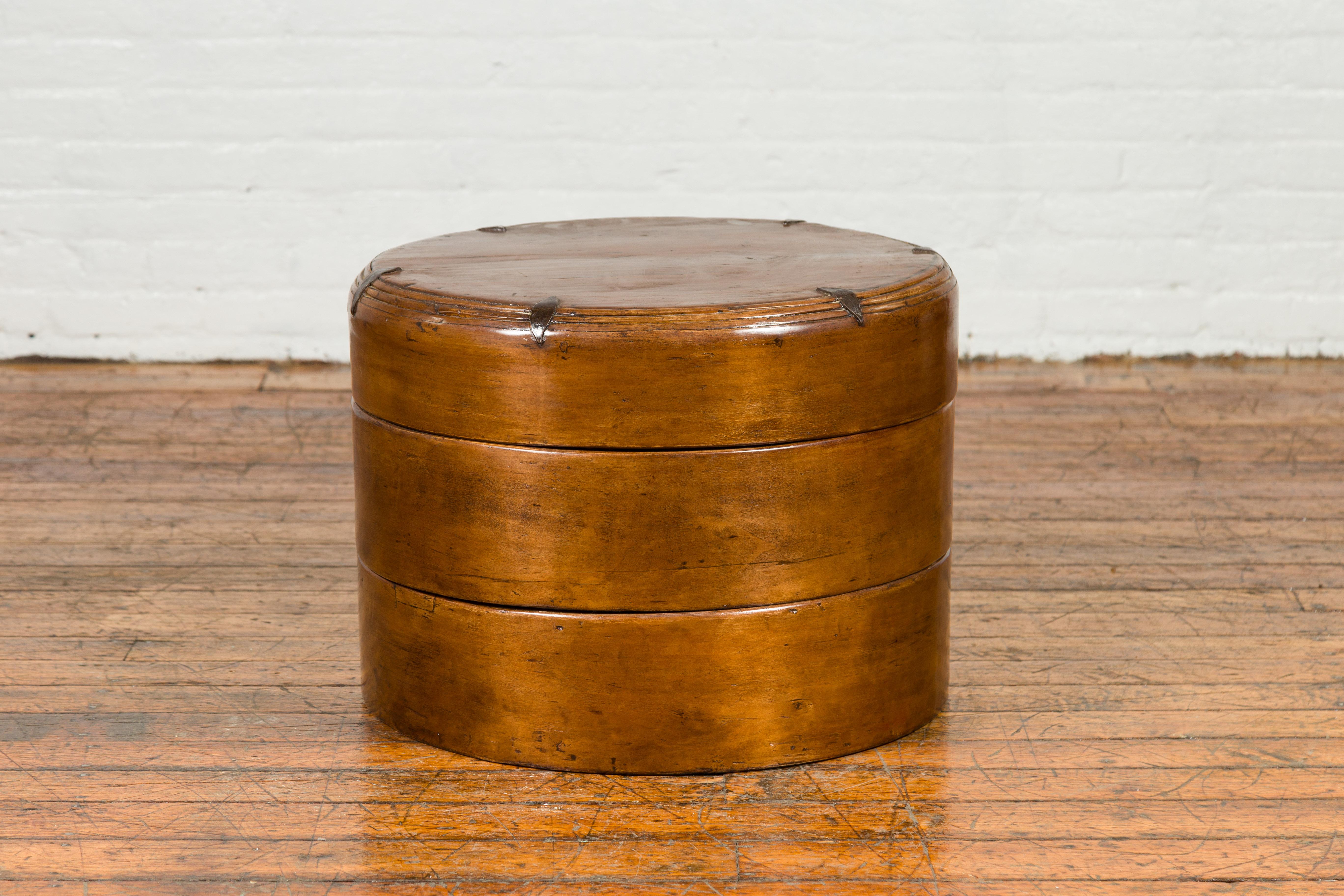 Large Chinese Qing Dynasty 19th Century Elm Three-Section Round Picnic Basket In Good Condition In Yonkers, NY