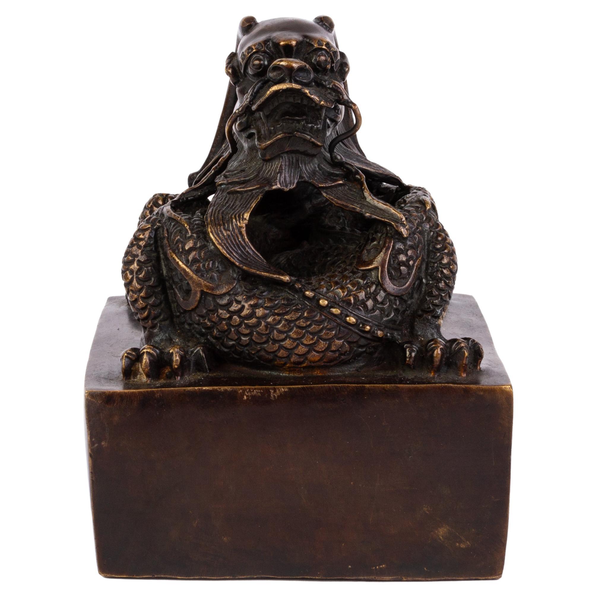 Large Chinese Qing Dynasty Bronze Dragon Desk Seal  For Sale